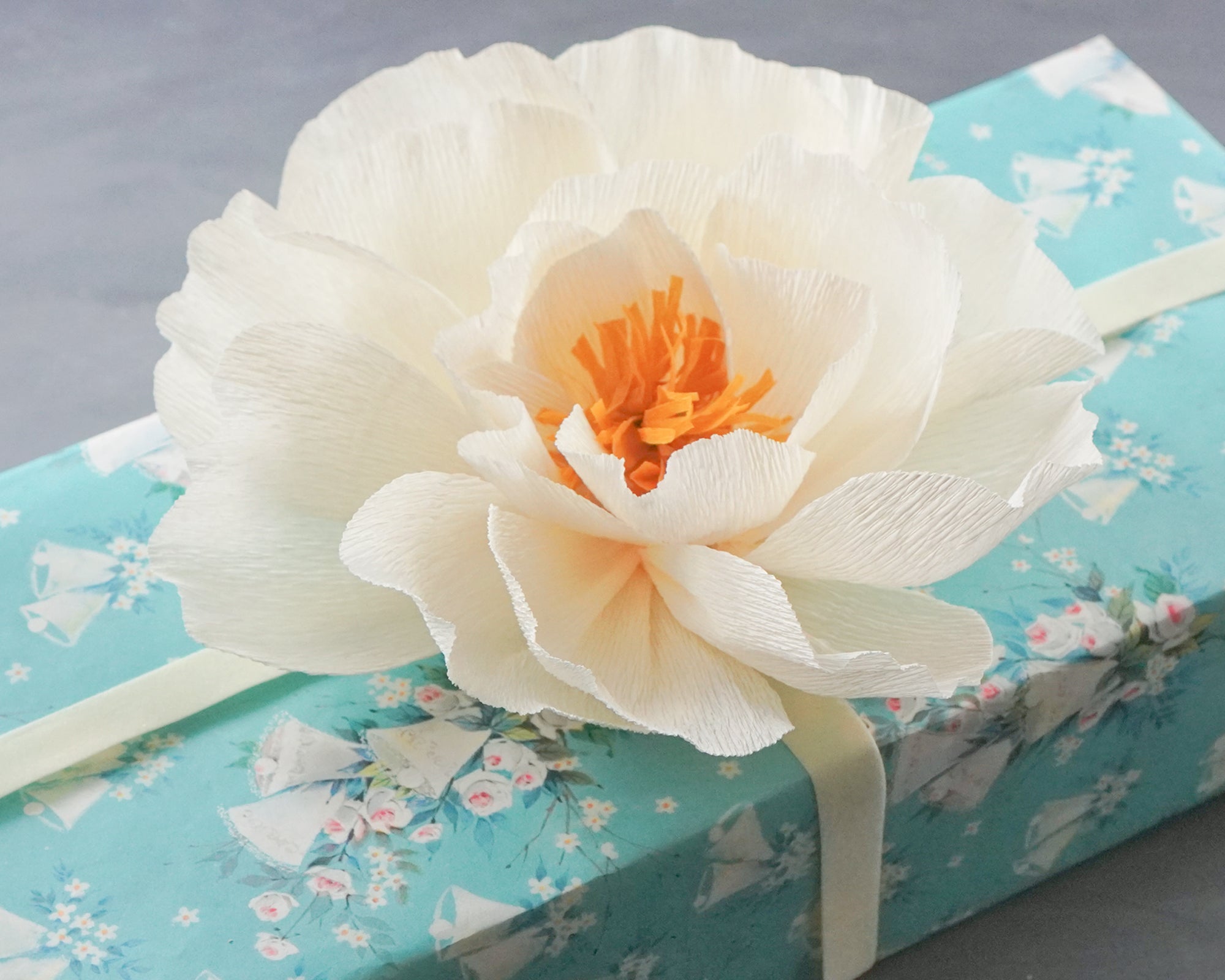 Make a Crepe Paper Flower Instead of a Bow! Vintage Style DIY Gift Topper