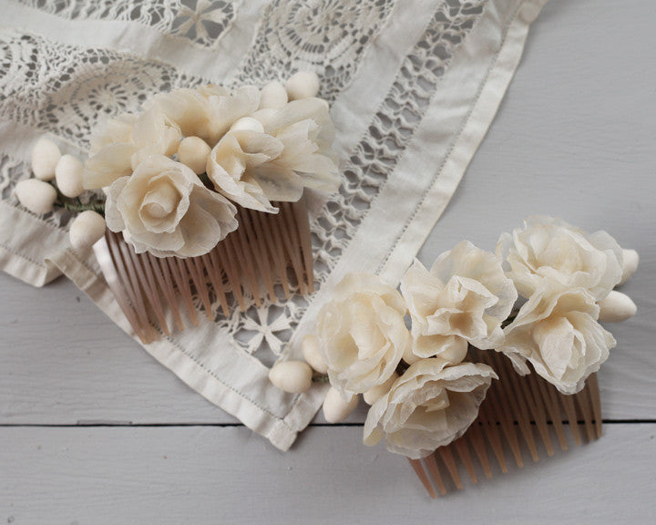 Assembling a Wax Flower Hair Comb Tutorial