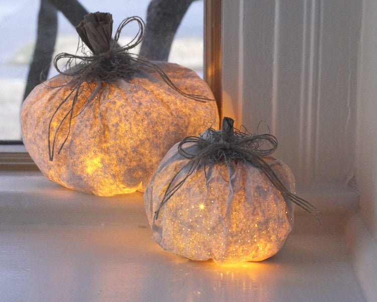Tutorial: Paper Pumpkin Luminary Halloween Decorations