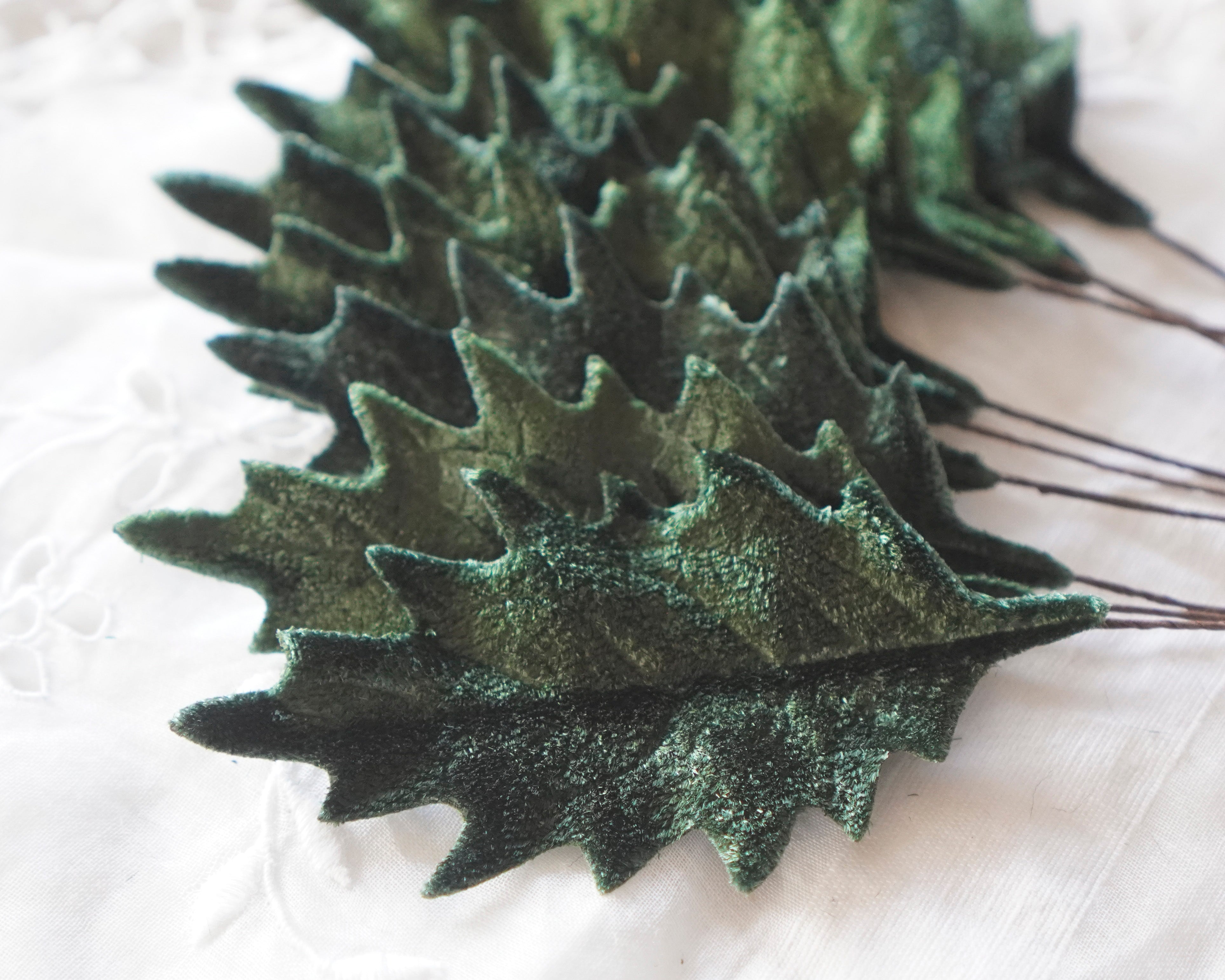 Velvet Holly Leaves, Dark Green, 10 Pcs.