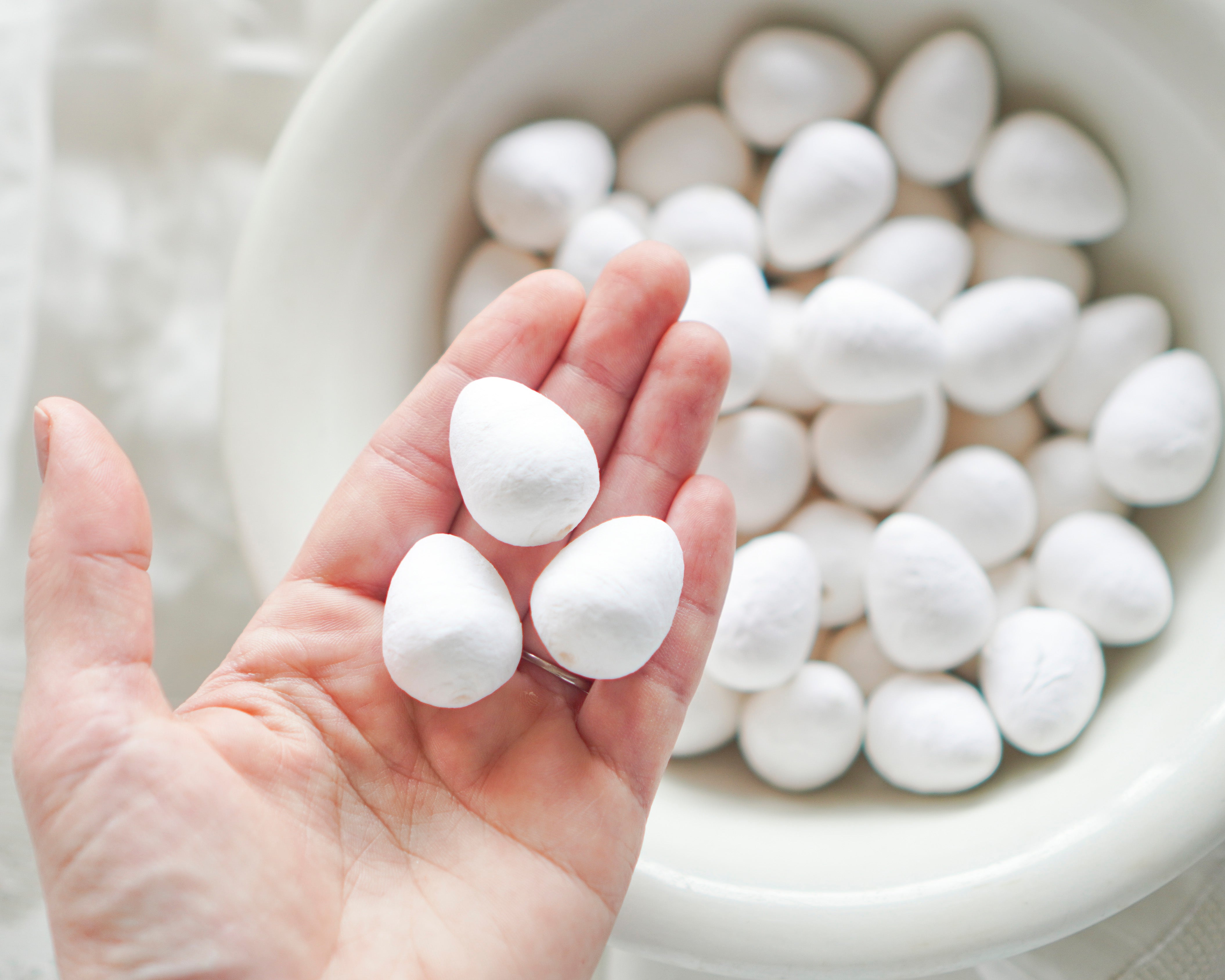 30mm Spun Cotton Eggs, 50 Pcs.