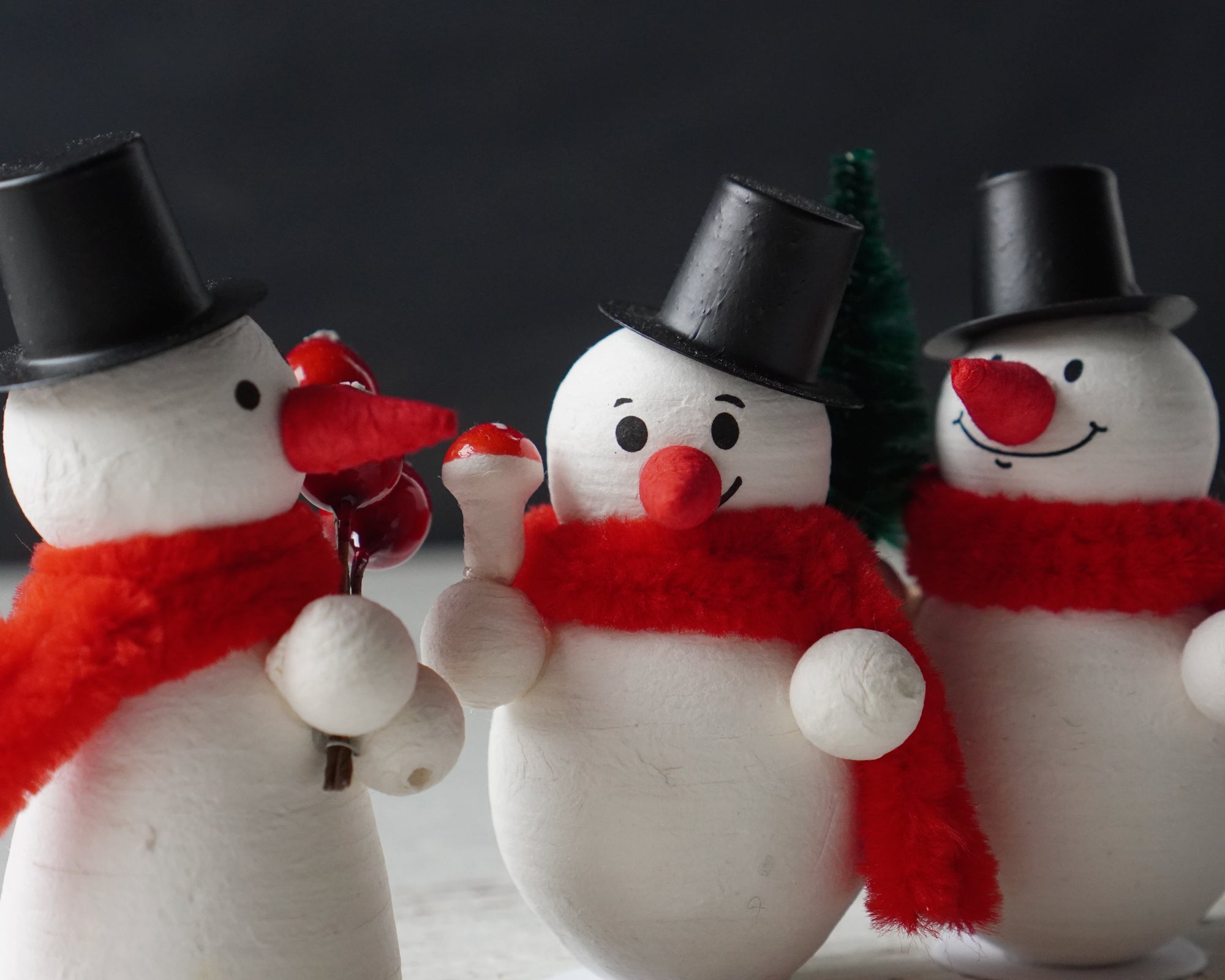 Snowman Craft Kit - DIY Spun Cotton Snowmen Christmas Decorations