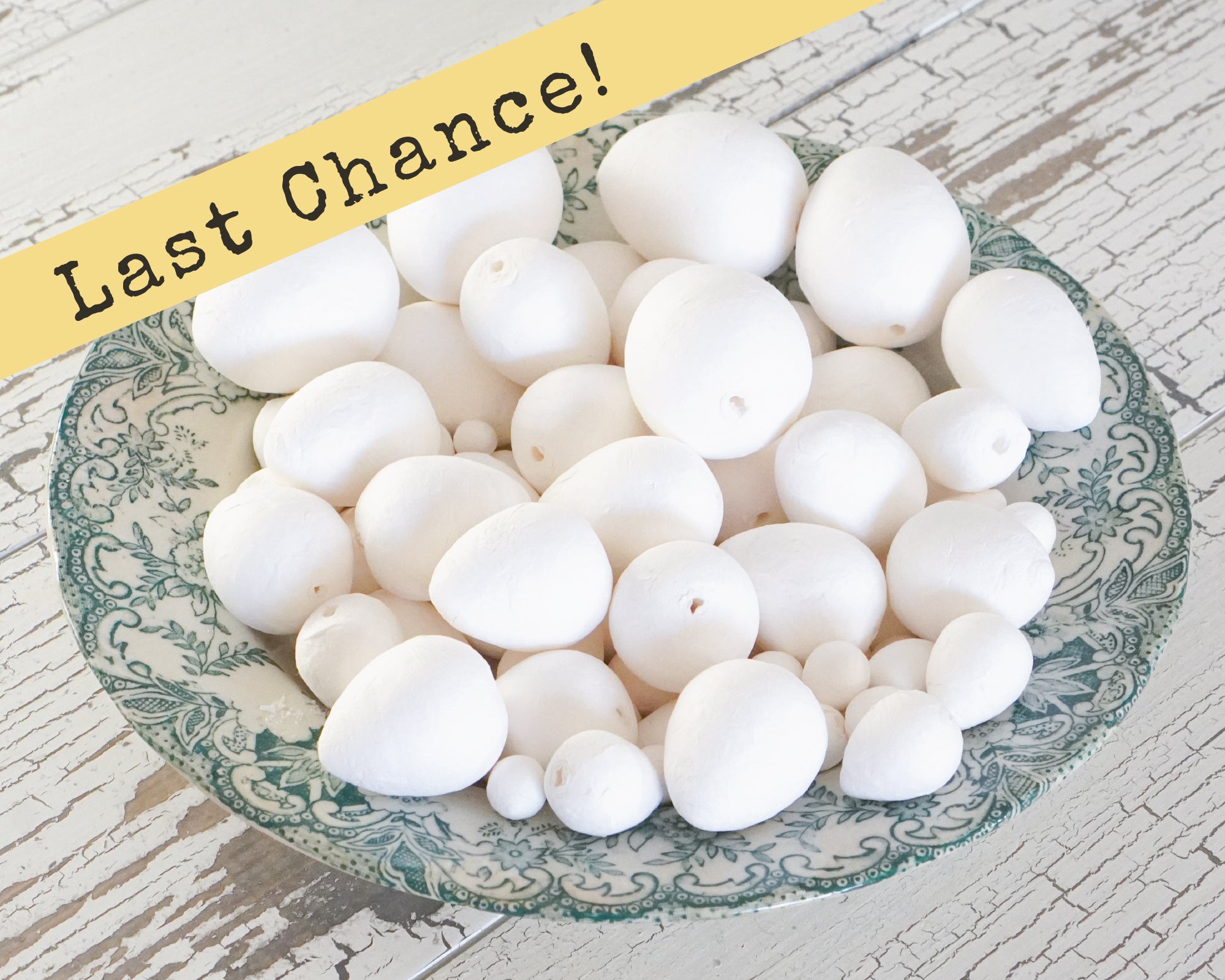 Spun Cotton Eggs Sampler Pack, Mixed-Size Paper Egg Craft Shapes, 100 Pcs.