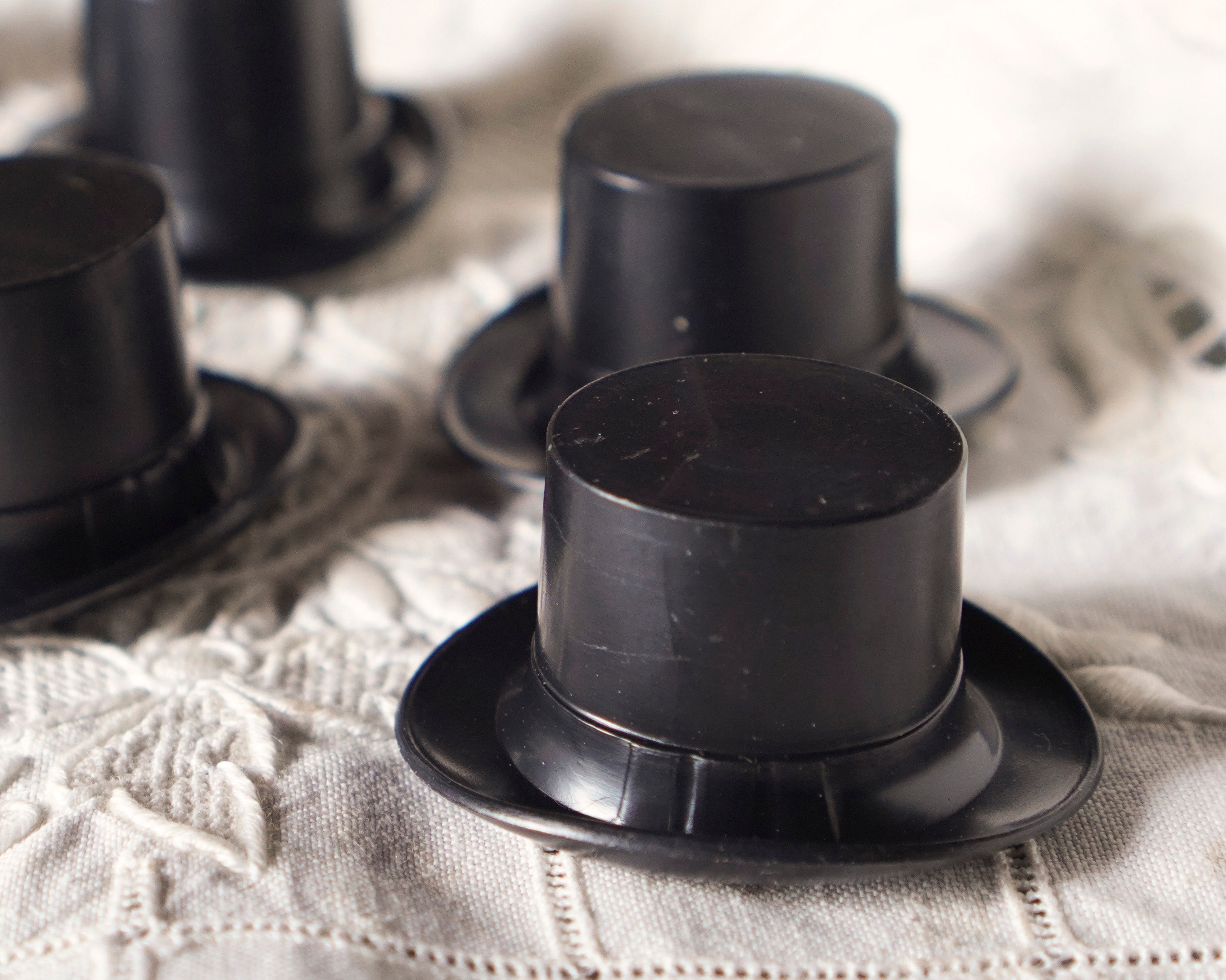 Large Top Hats, German Plastic Craft Hats for Dolls / Snowmen (Best Fits 30-35mm Heads,) 12 Pcs.