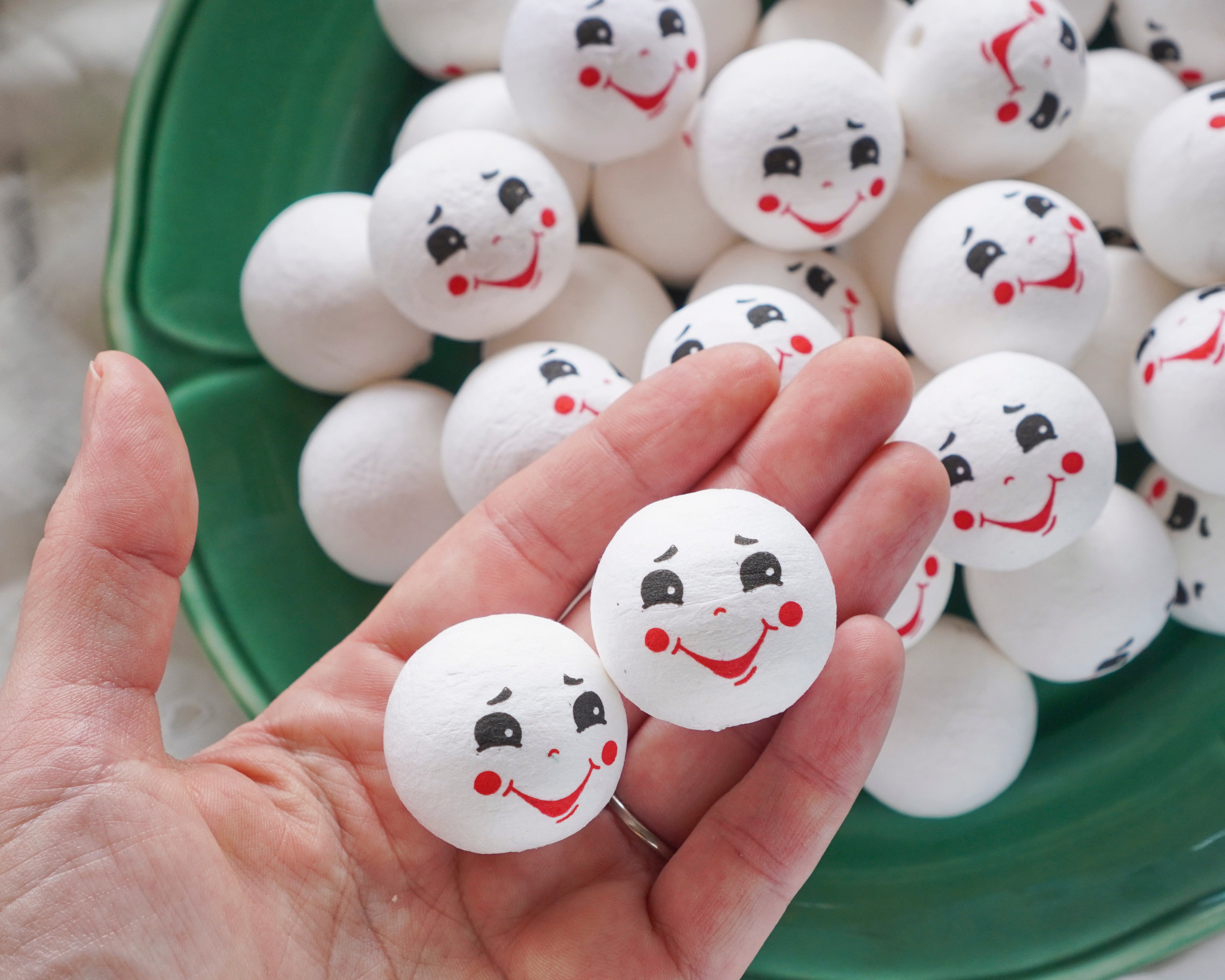 Spun Cotton Heads: FROSTY - 30mm Vintage-Style Jolly Snowman Heads with Faces, 12 Pcs.
