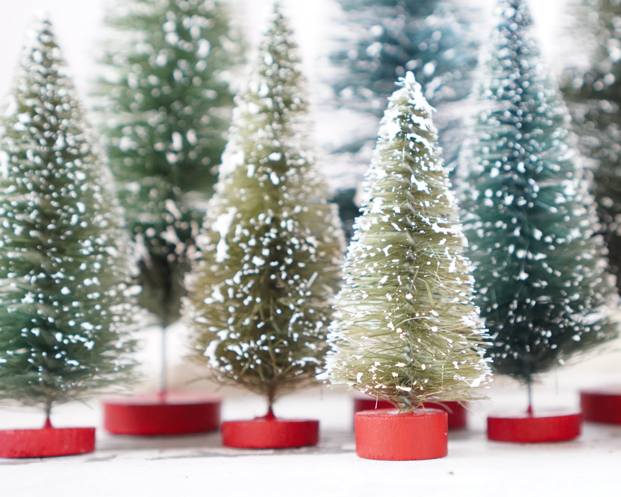 Mixed Size Bottle Brush Tree Set - 2.5-6 Inch Antique Style Frosted Sisal Christmas Trees, 16 Pcs.