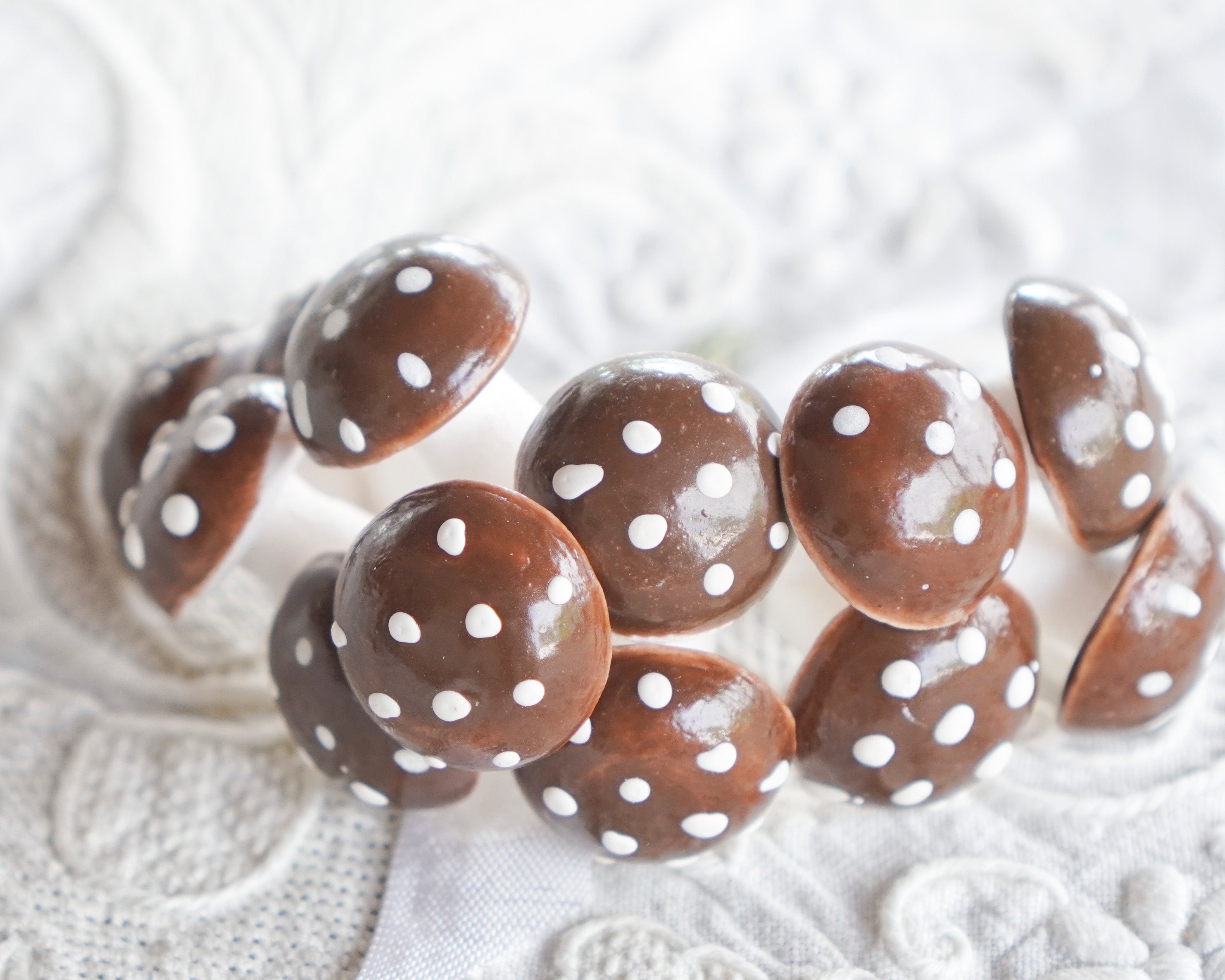 Chocolate Brown Spun Cotton Mushrooms, 18mm, 12 Pcs.