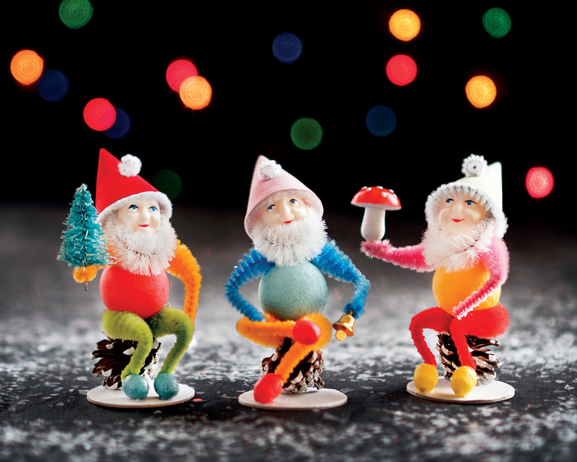 Christmas Elf Craft Kit - DIY Retro Spun Cotton and Pine Cone Elves