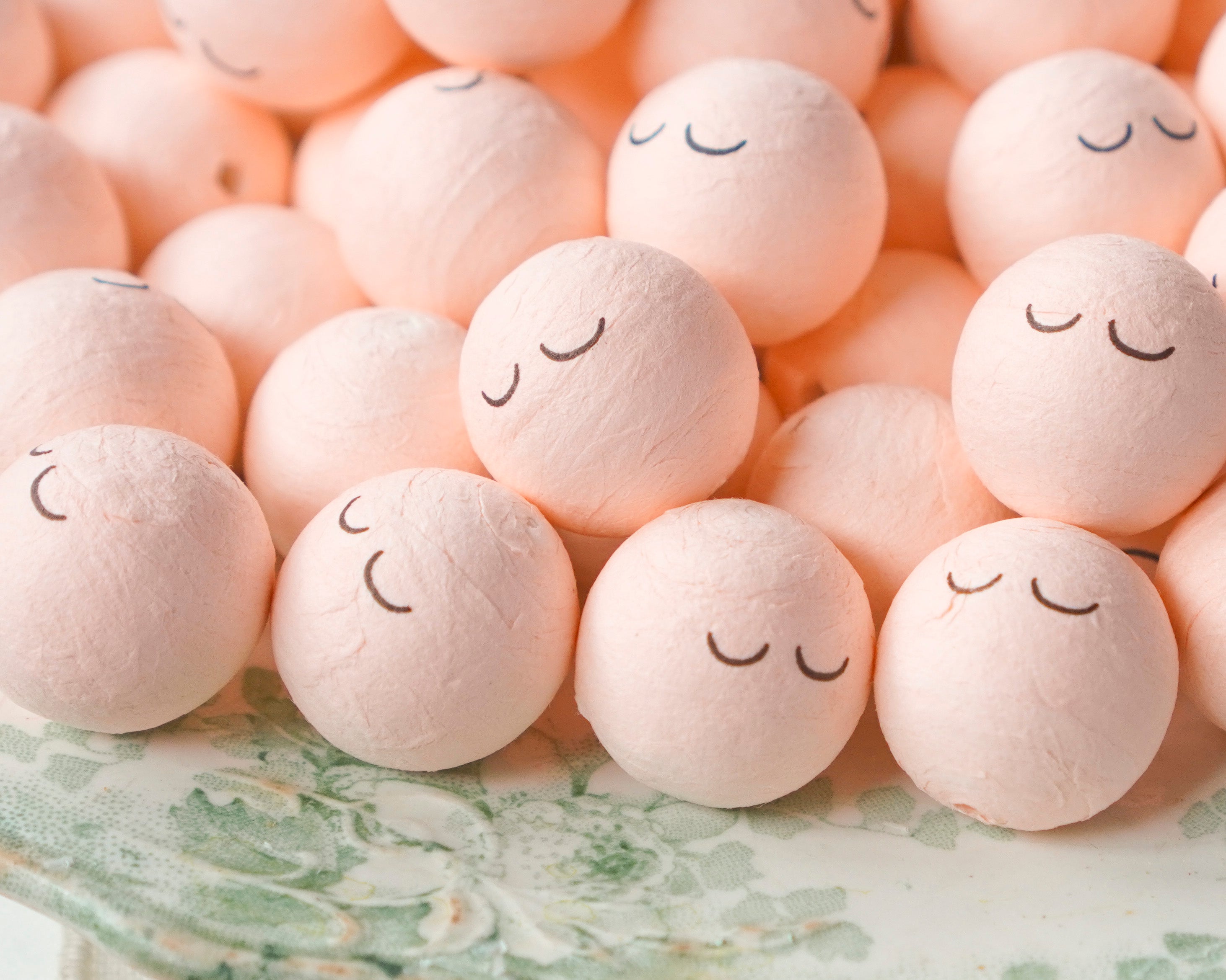 Mini Spun Cotton Heads - SLEEPYHEAD Peach Angel Faces, 12 Pcs.