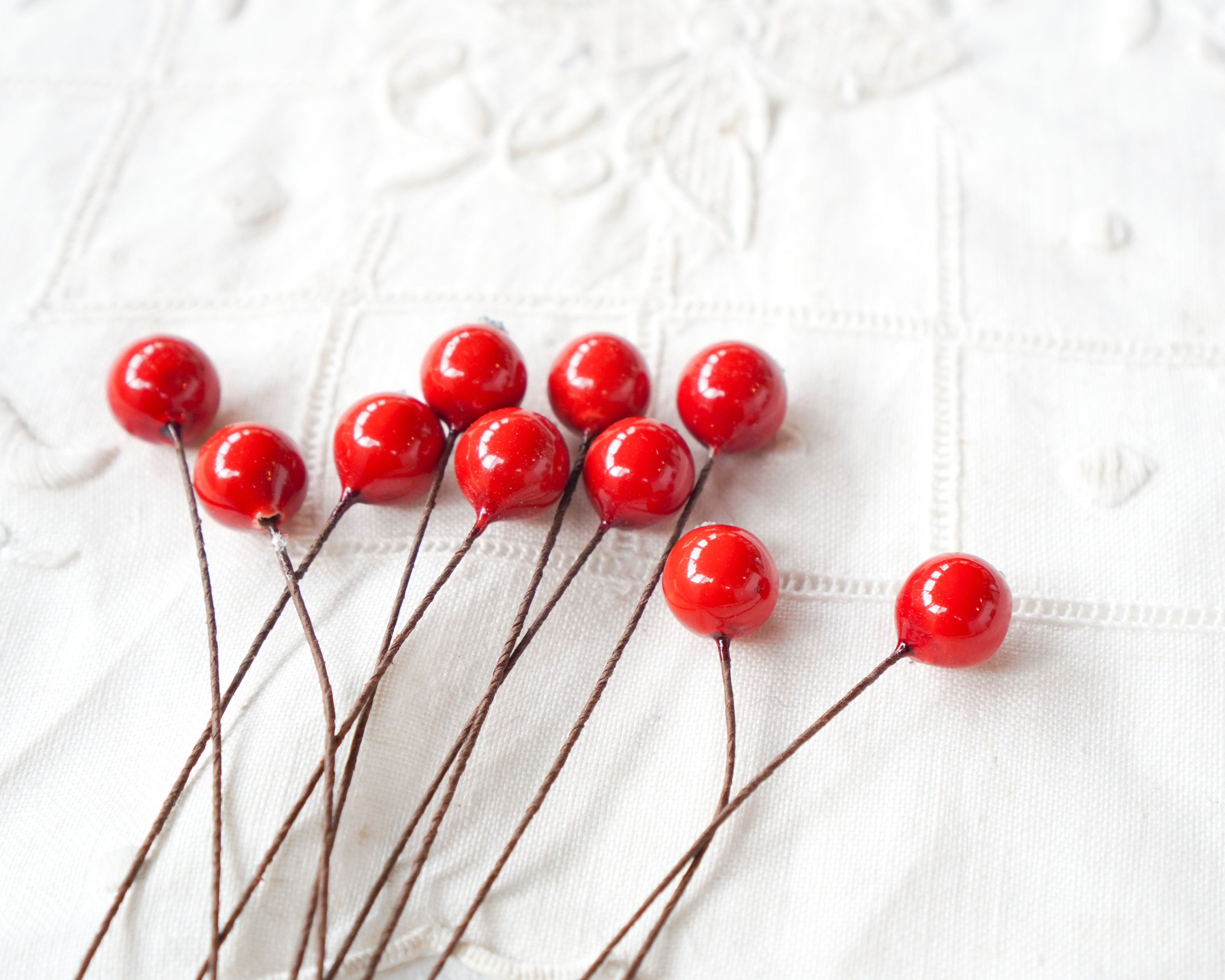 Red Berries - Mini Spun Cotton Berry Picks, 10 Pcs.