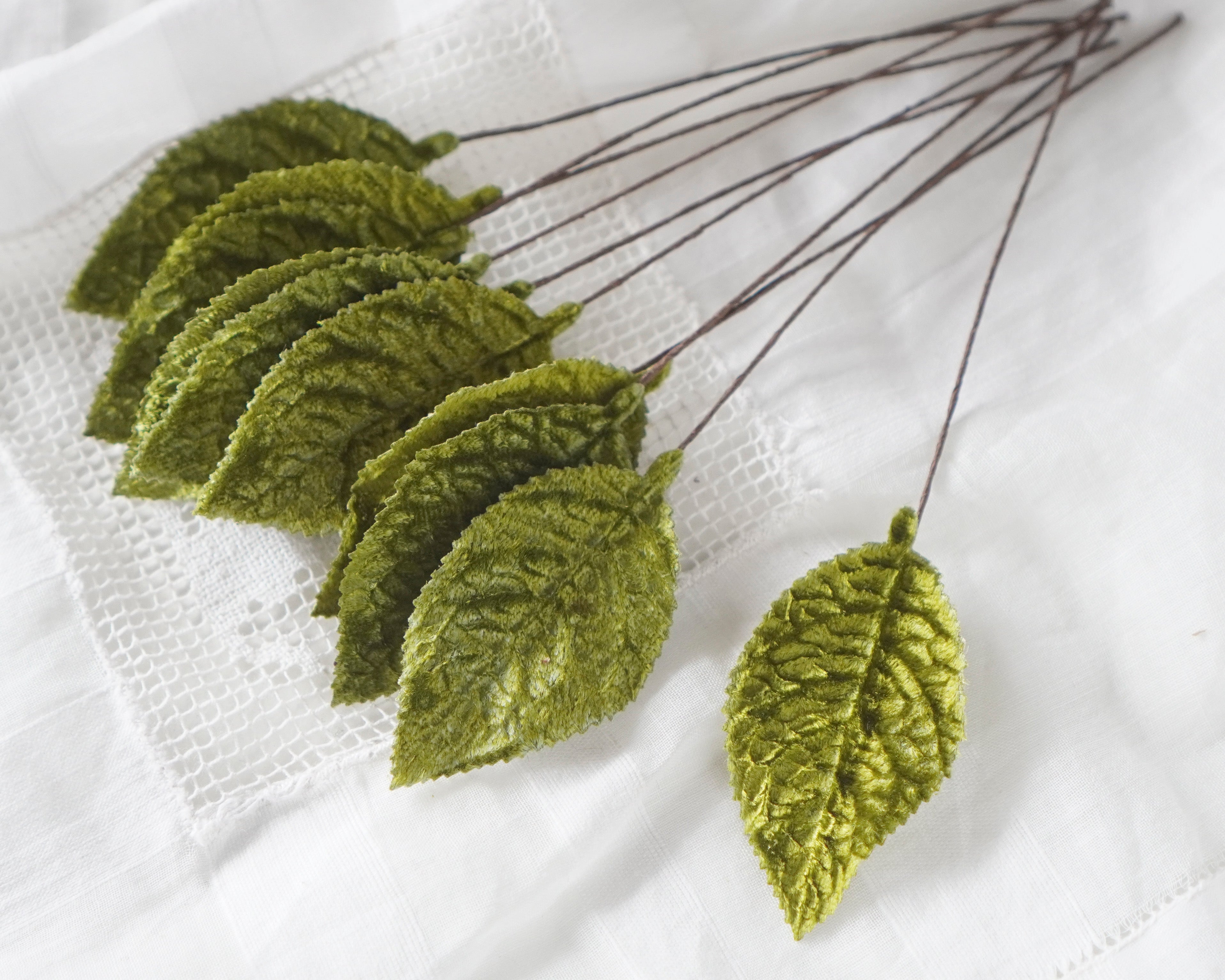 Chartreuse Green Velvet Leaves, Medium, 10 Pcs.