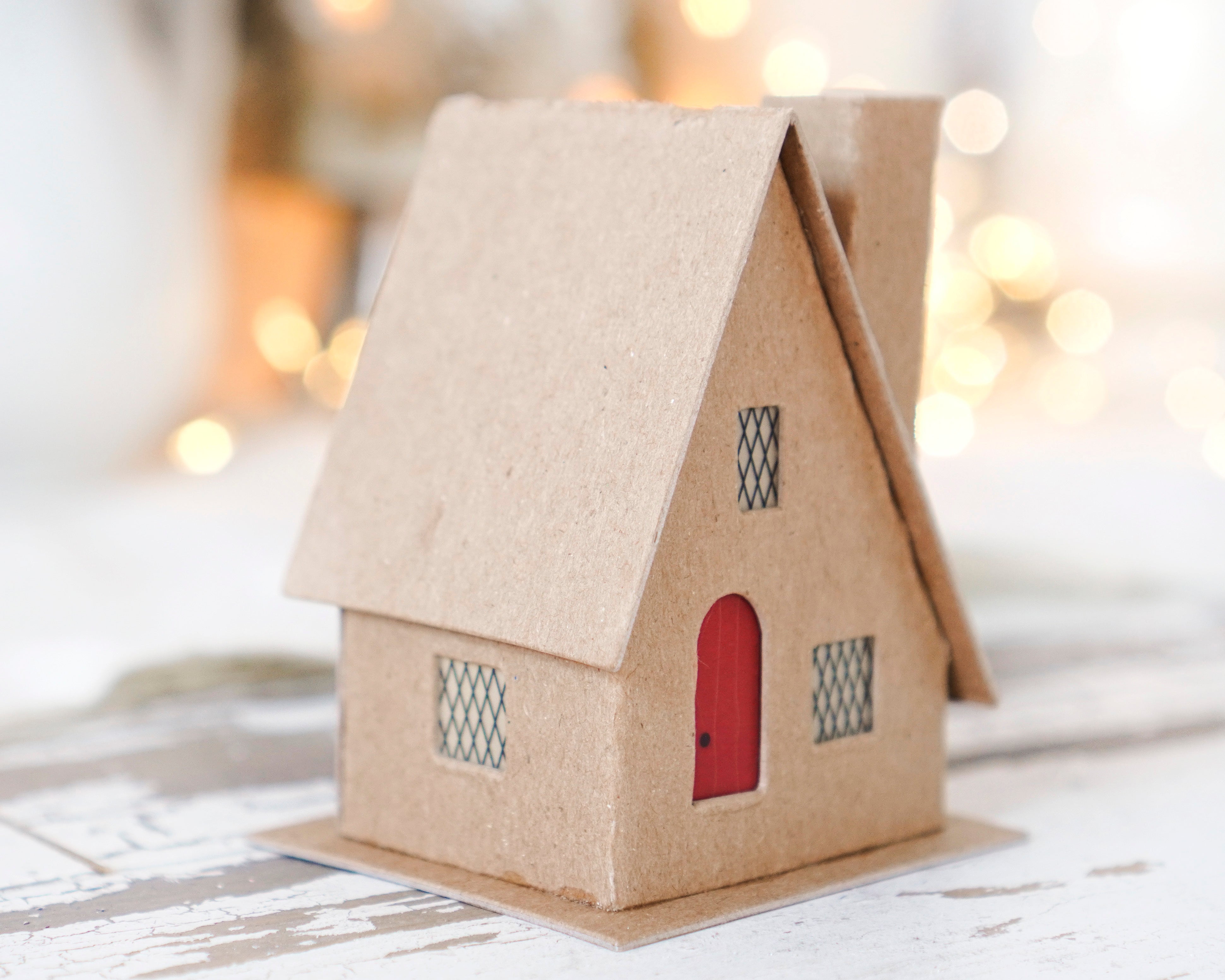 DIY Putz House - Flat Pack Chipboard COZY COTTAGE Kit