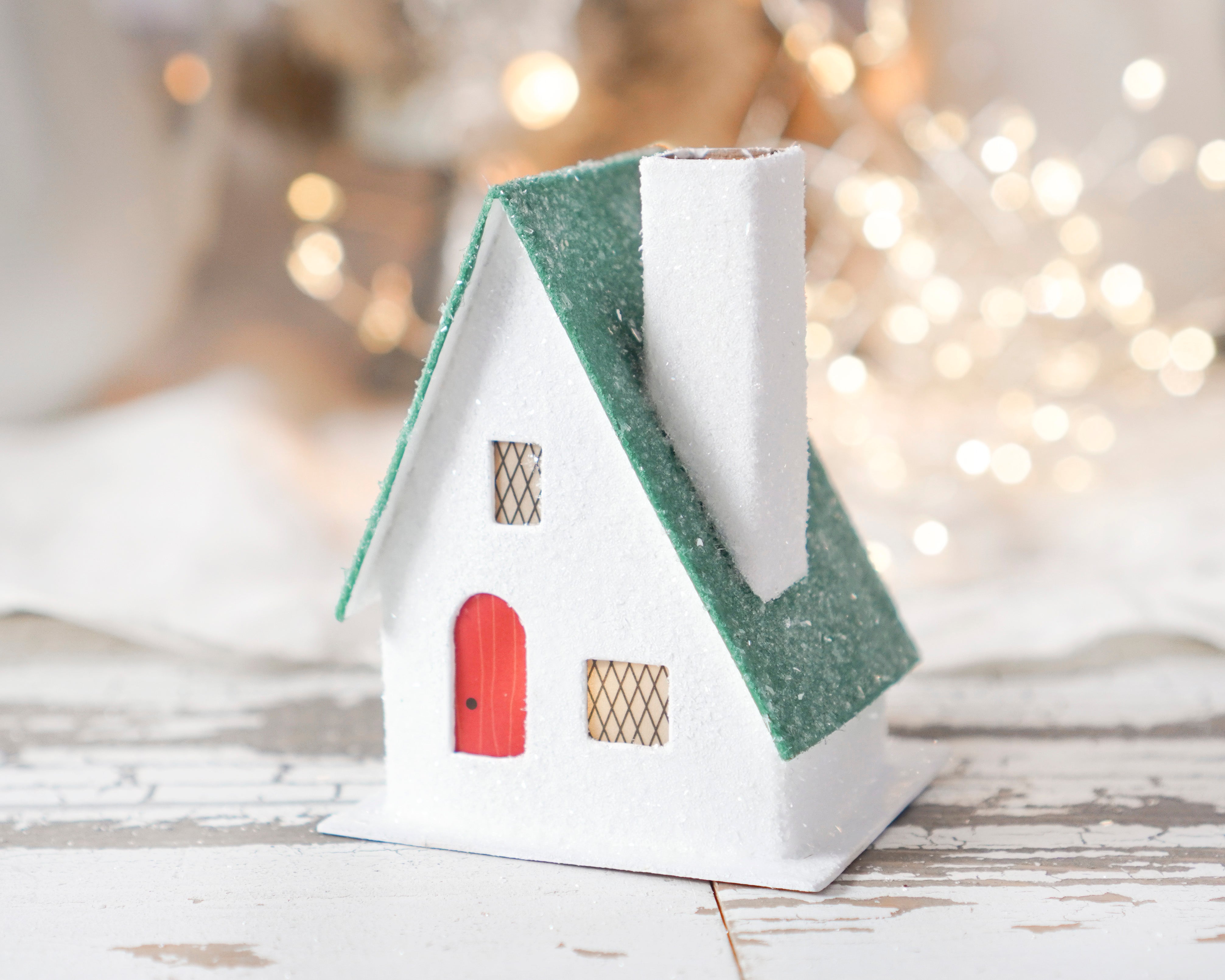 DIY Putz House - Flat Pack Chipboard COZY COTTAGE Kit