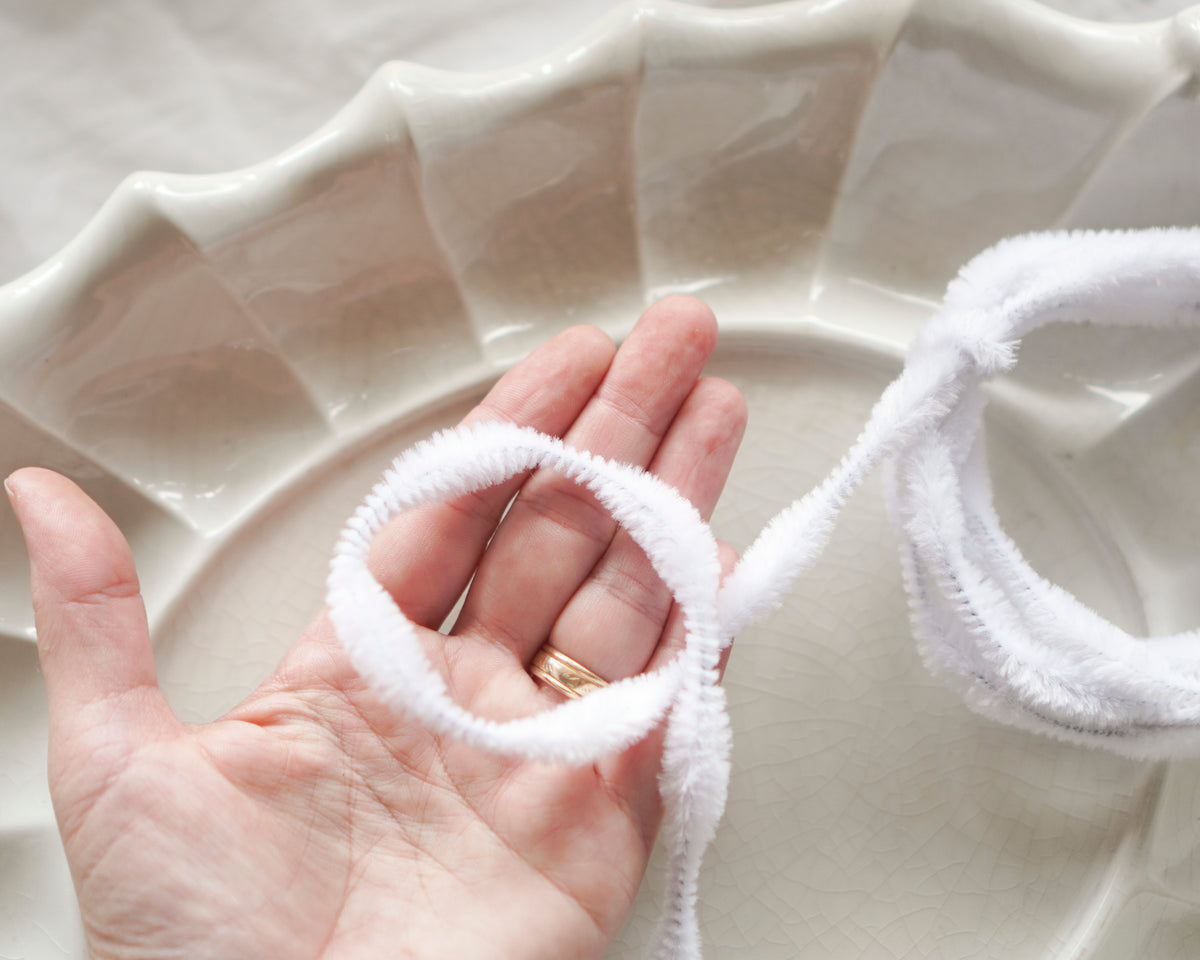 Mini Bump Chenille- Short White Bump Pipe Cleaner Wired Craft Trim, 3 Yds.