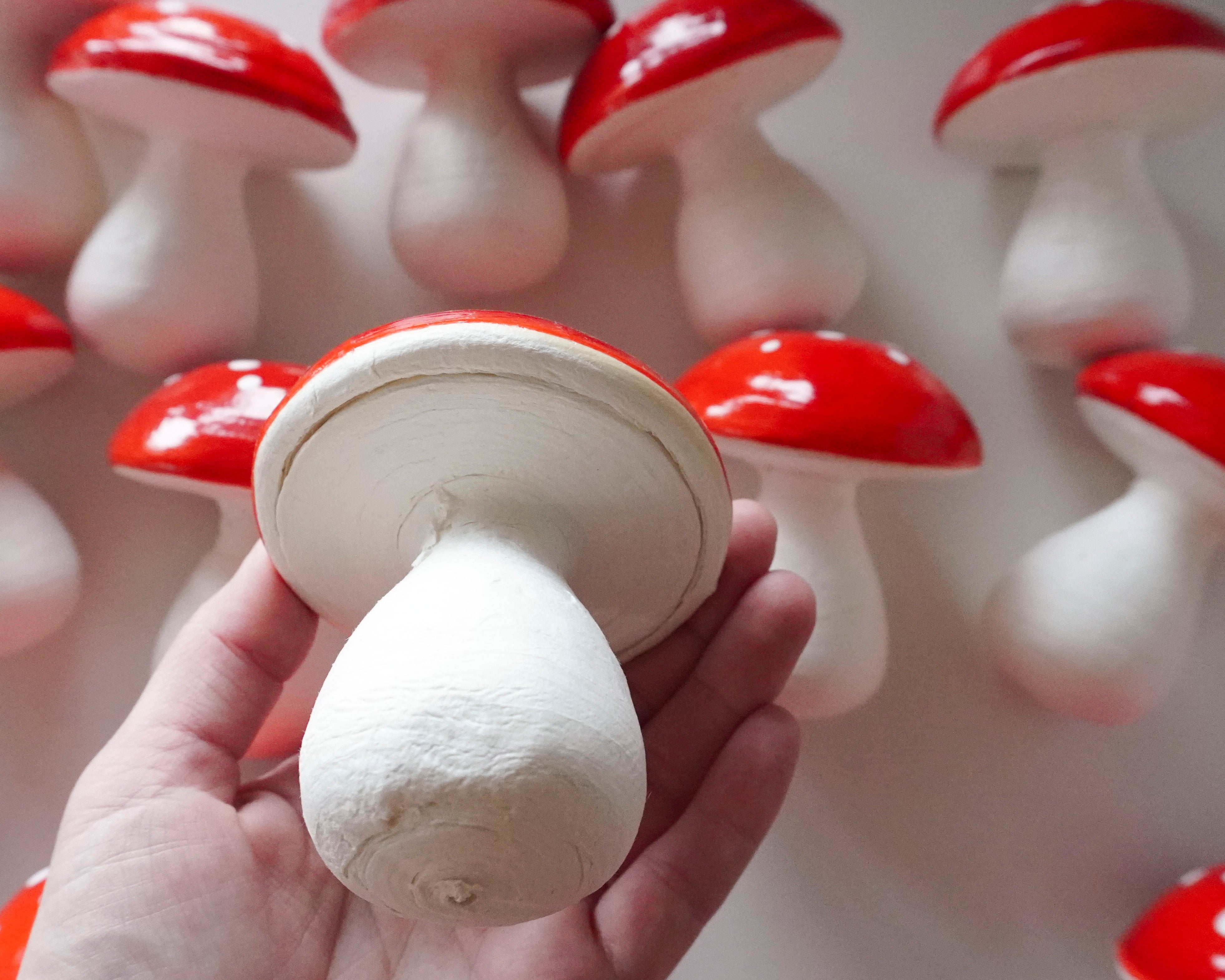 Flawed: Giant Spun Cotton Toadstools, 5 Pcs.