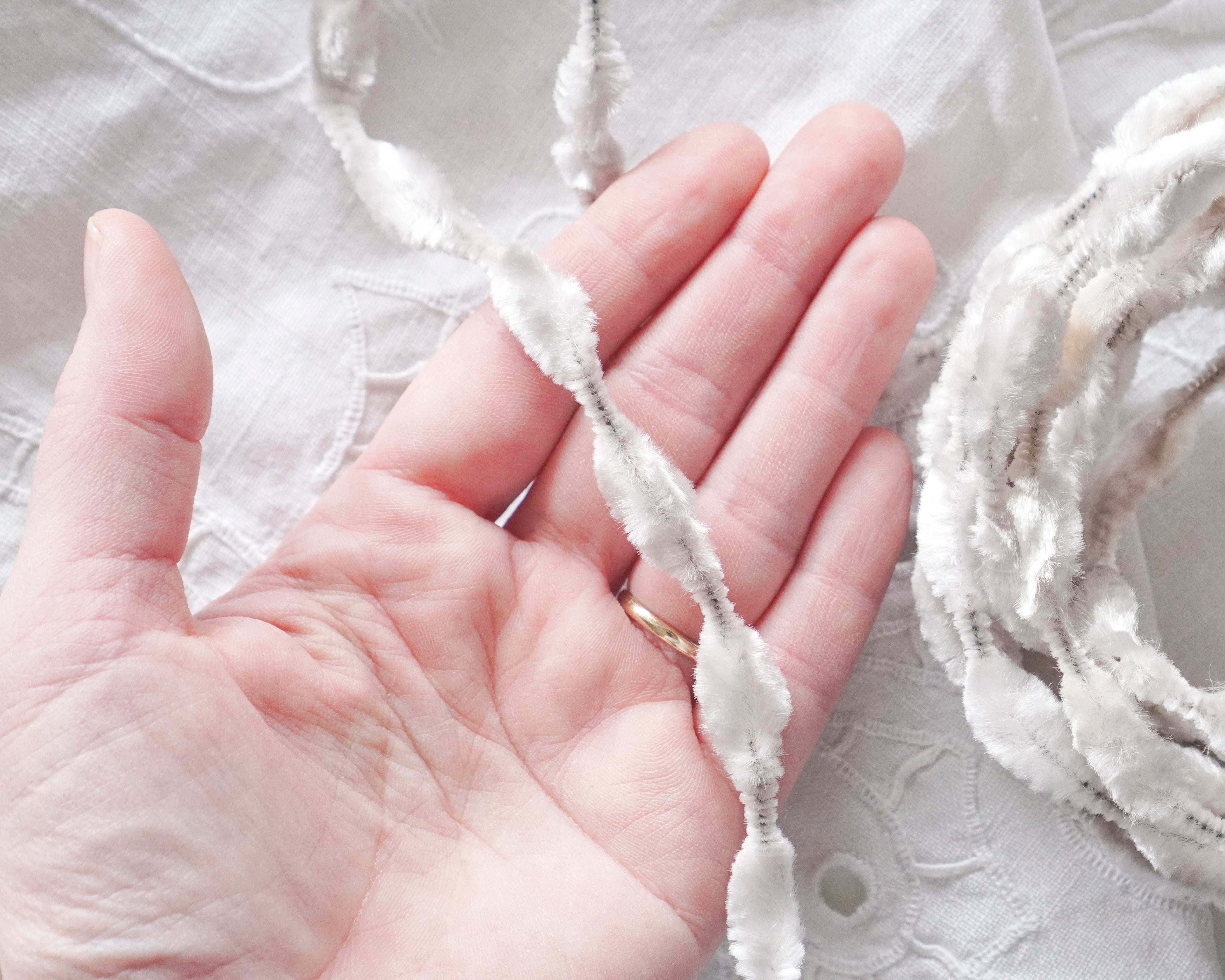 Mini Bump Chenille - Vintage Pale Gray Crushed Velvet Wired Trim, 3 Yds.