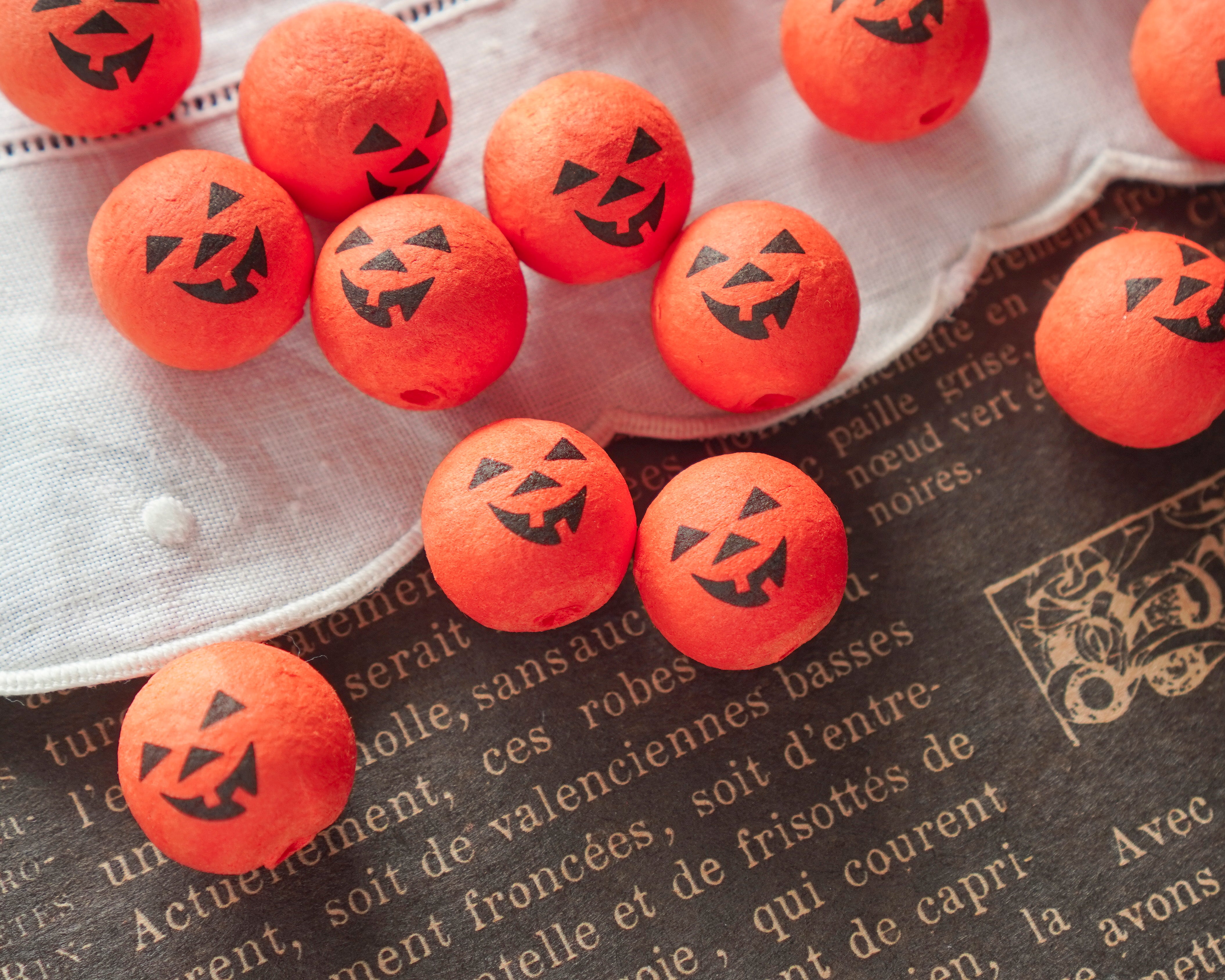 Mini Spun Cotton Heads: JACK O LANTERN - 20mm  Vintage Style Pumpkin Heads, 12 Pcs.