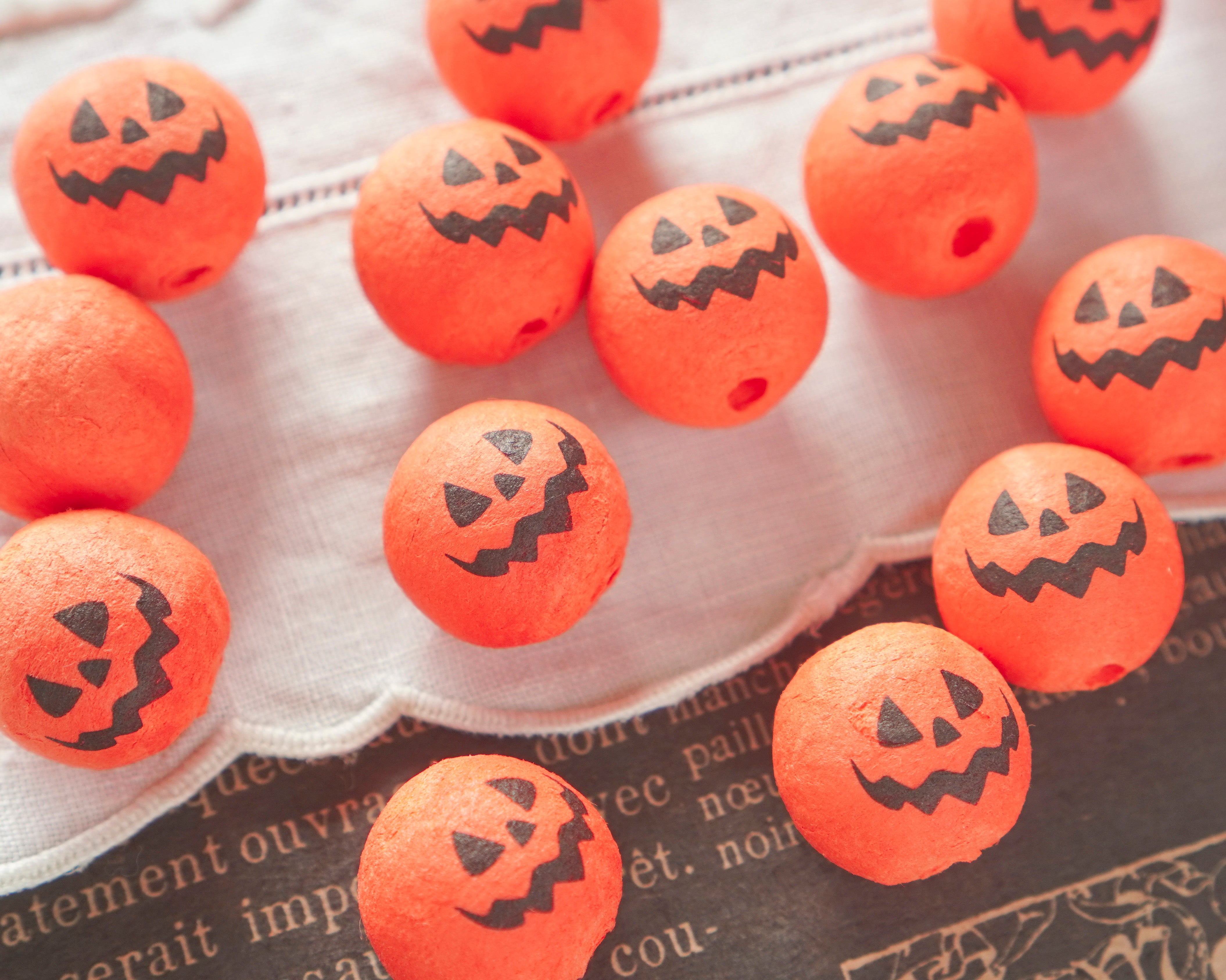 Mini Spun Cotton Heads: SPOOKY PUMPKIN - 20mm Vintage-Style Jack o Lantern Heads, 12 Pcs.