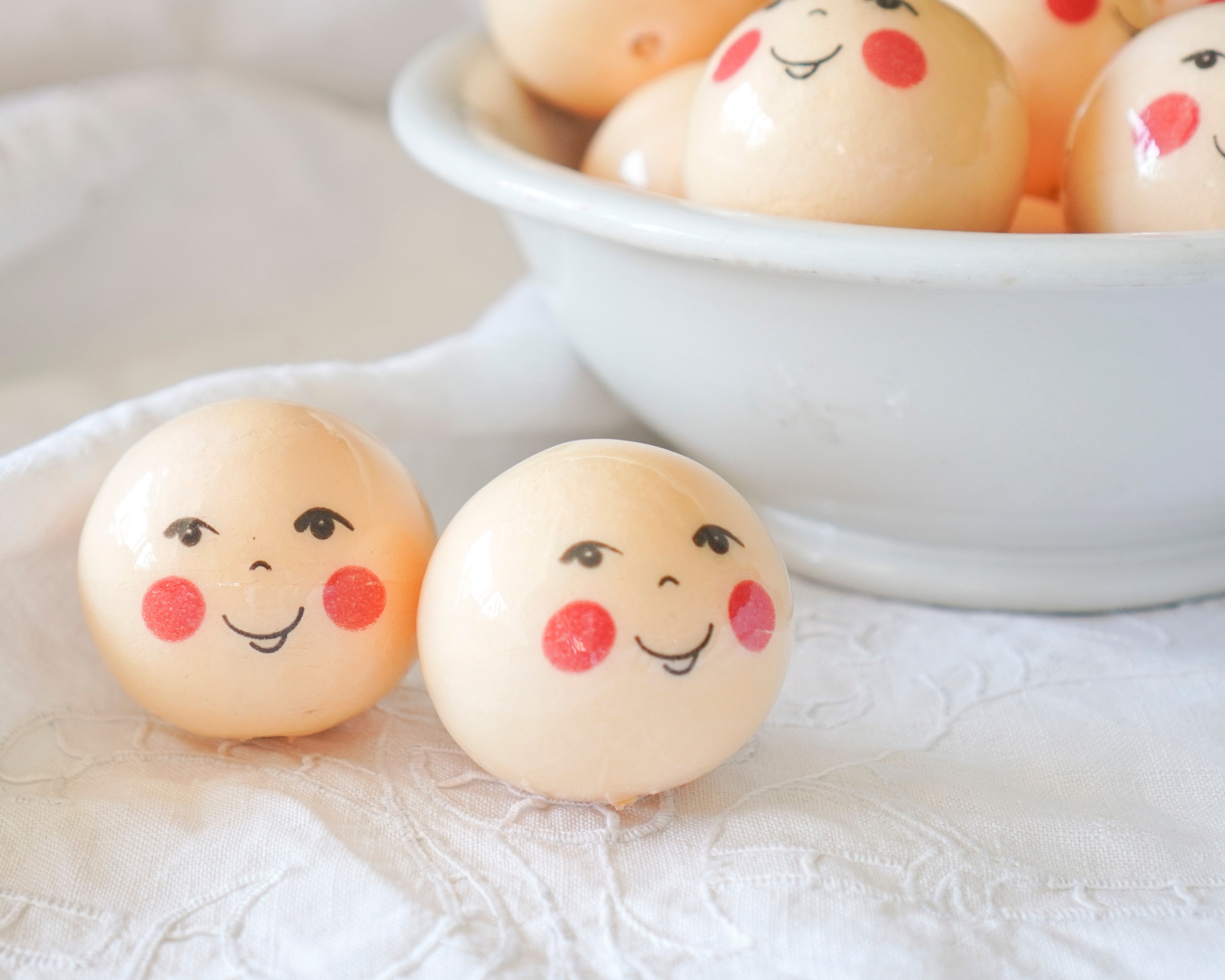 50mm Lacquered Doll Heads: FOLK DOLL, Pale Yellow, 6 Pcs.