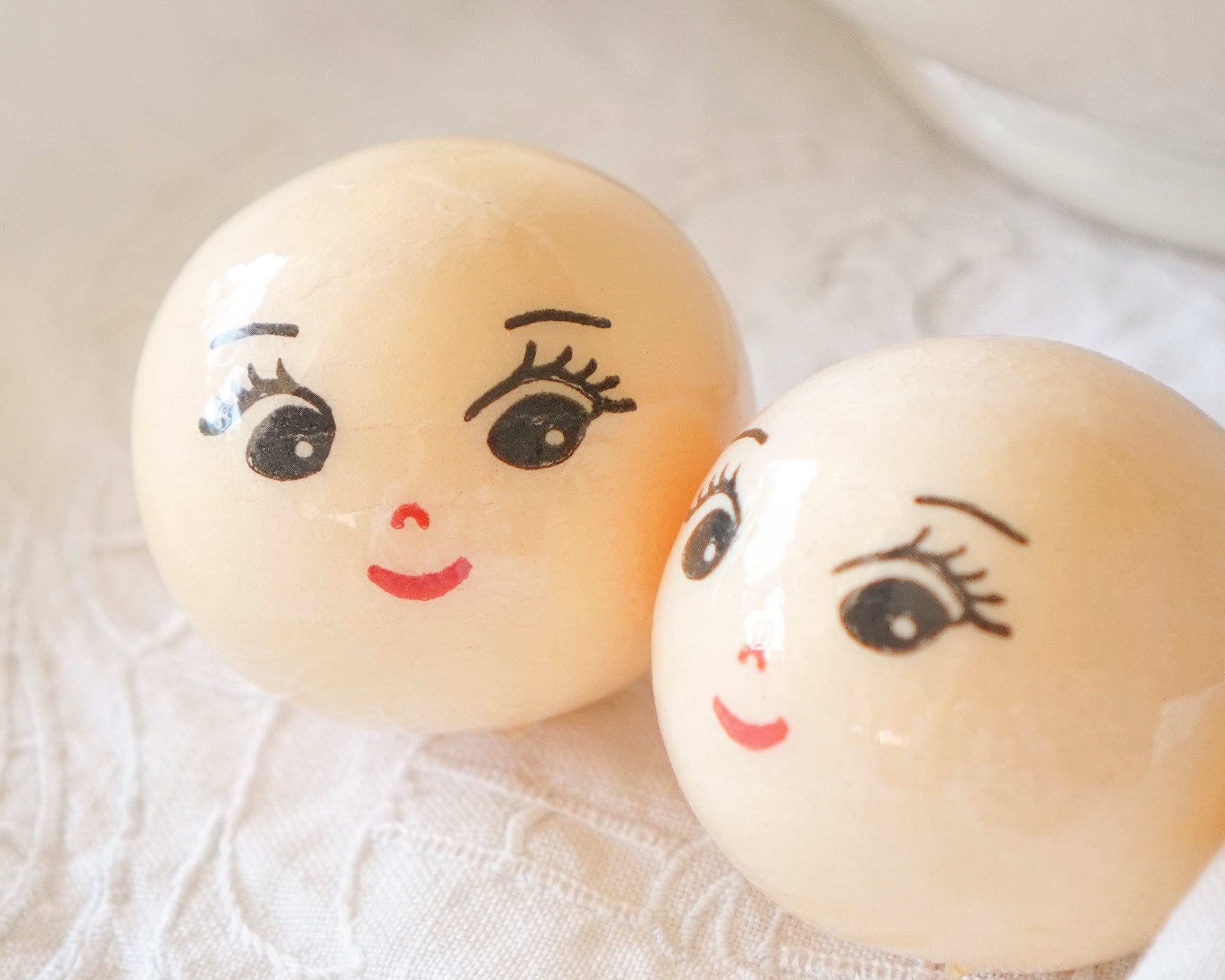 50mm Lacquered Doll Heads: CHARM, Pale Yellow, 6 Pcs.