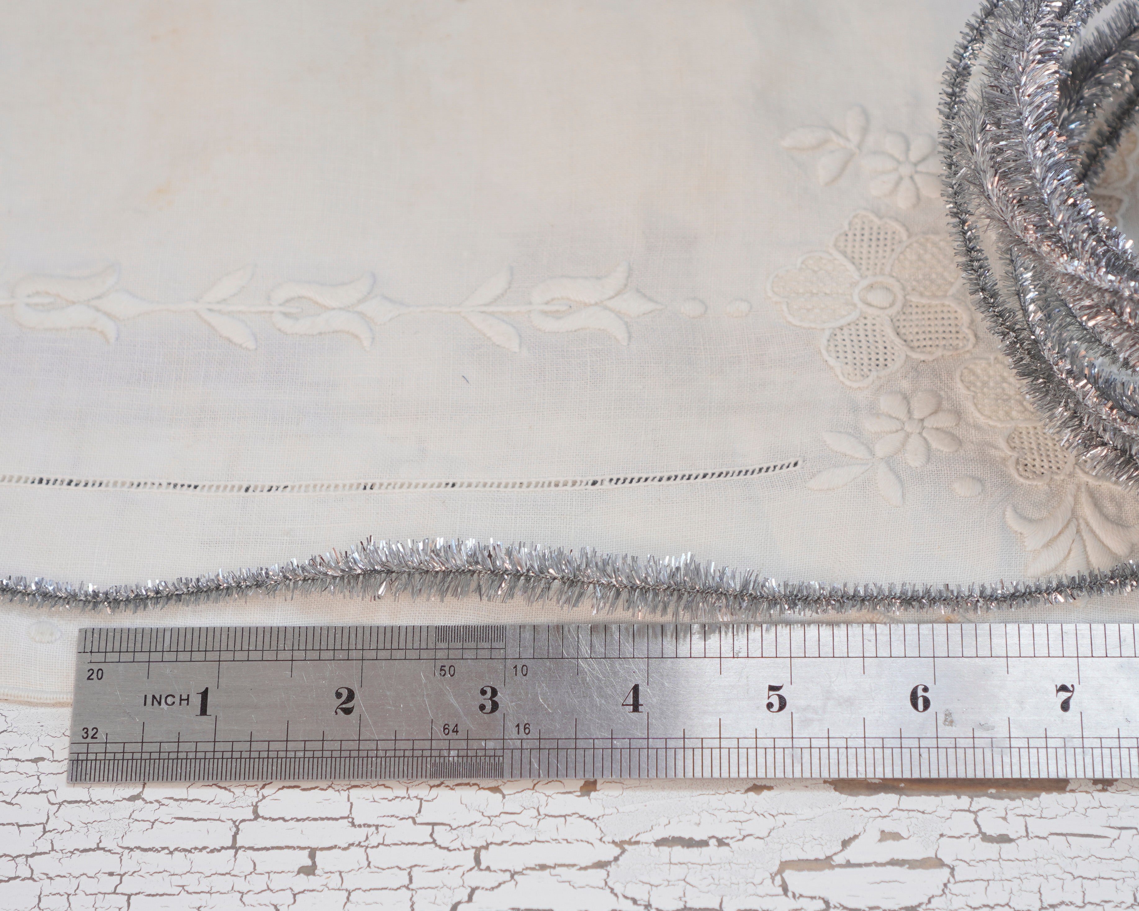 Long Skinny Bump Chenille - Silver Tinsel Pipe Cleaner Wired Craft Trim, 3 Yds.