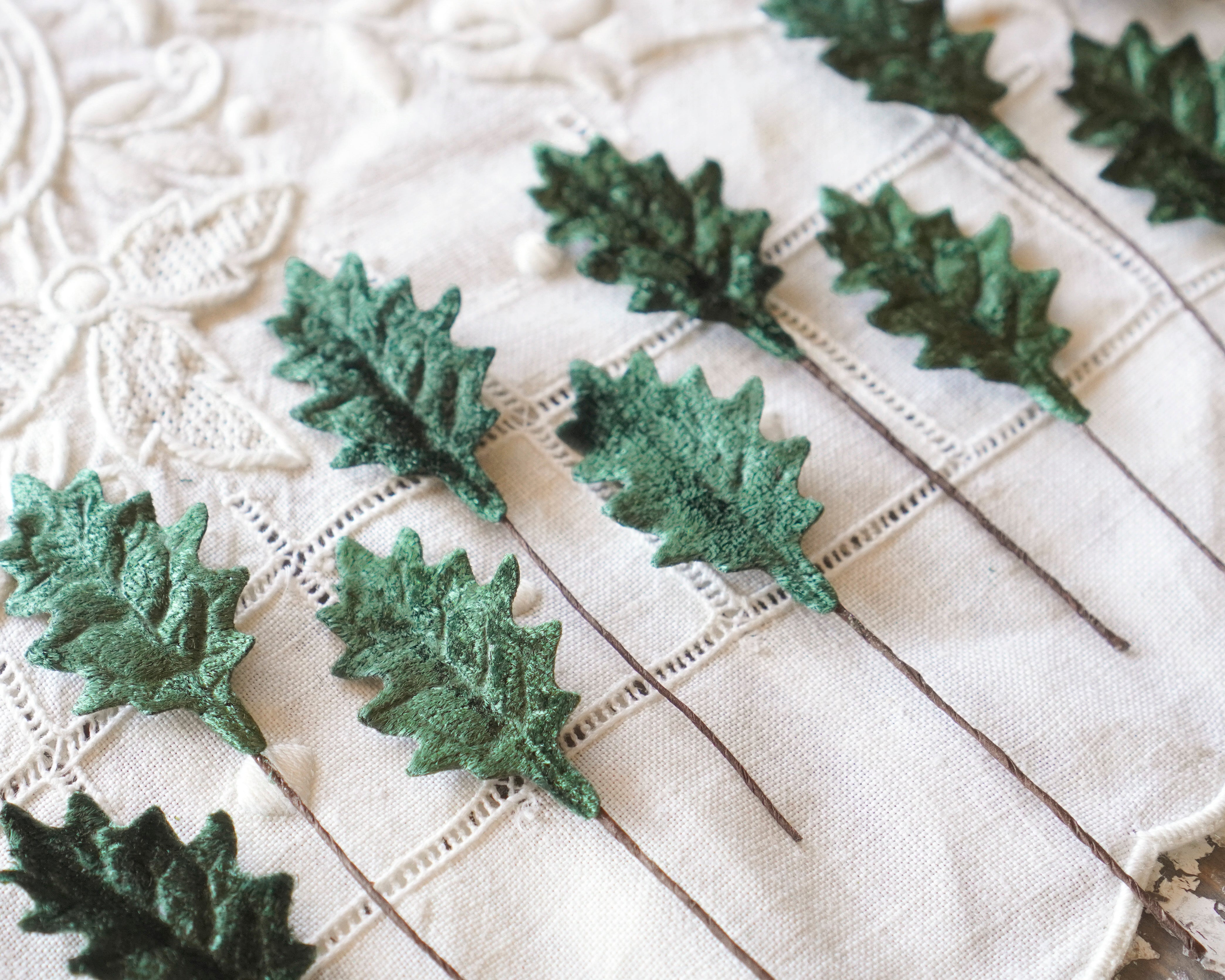 Mini Velvet Holly Leaves, Dark Forest Green, 10 Pcs.