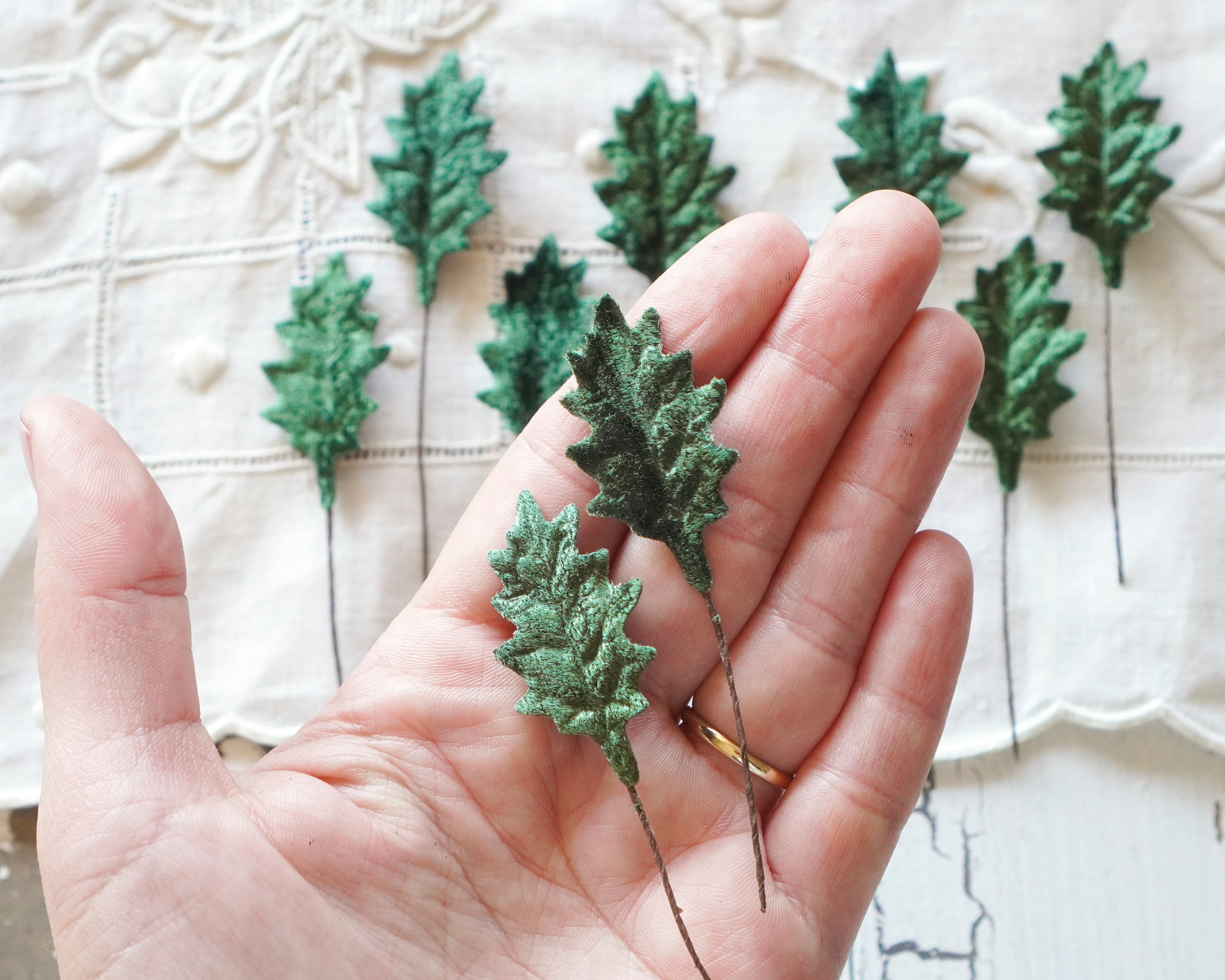 Mini Velvet Holly Leaves, Dark Forest Green, 10 Pcs.