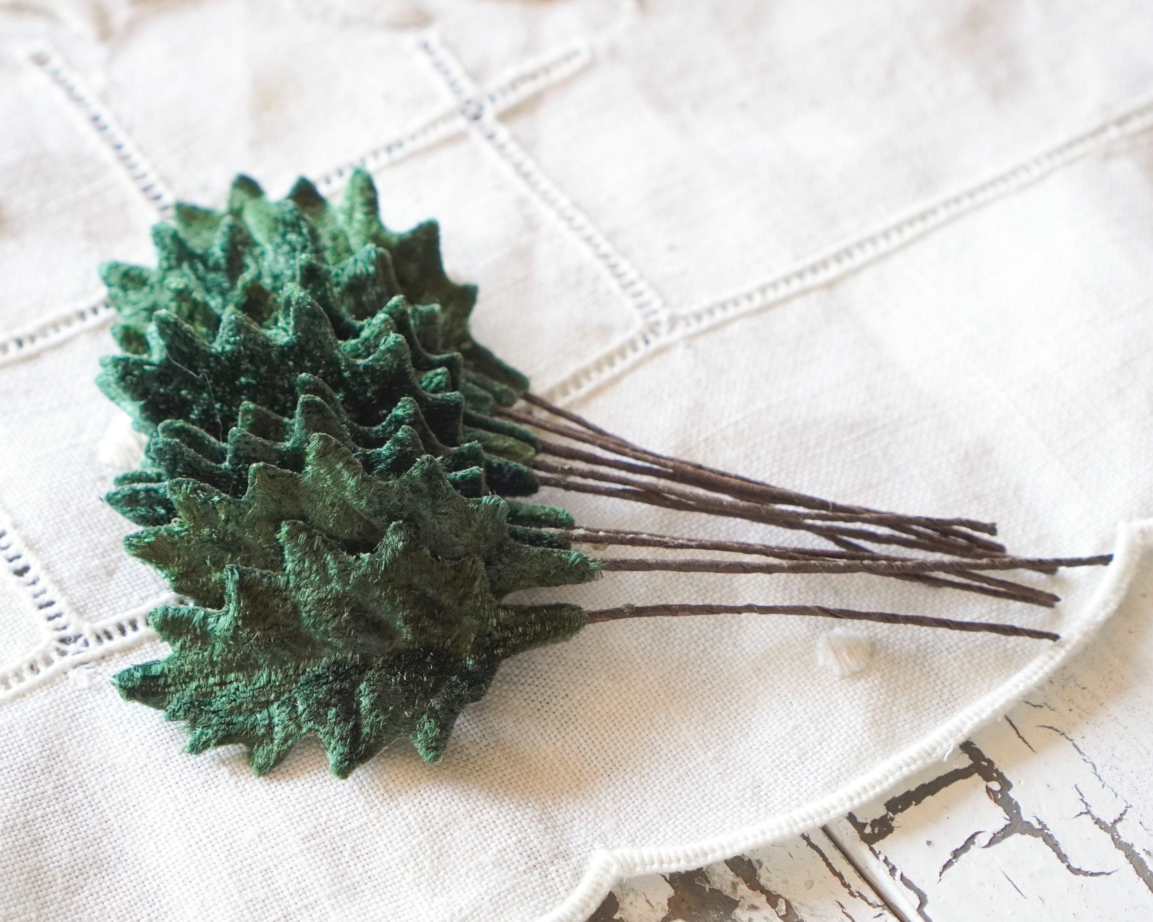 Mini Velvet Holly Leaves, Dark Forest Green, 10 Pcs.