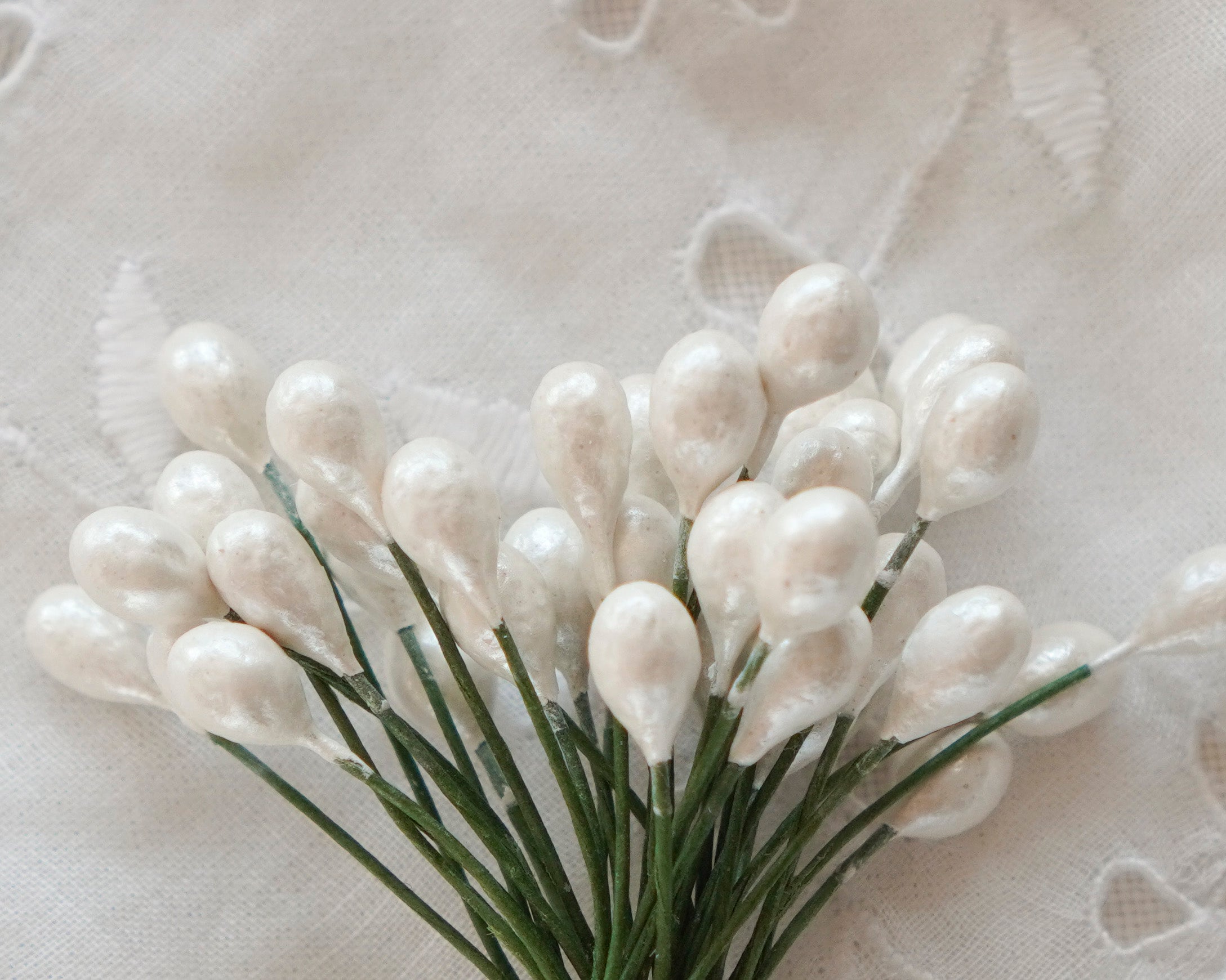 Ivory Pearl Berry Stamens, 50 Pcs.