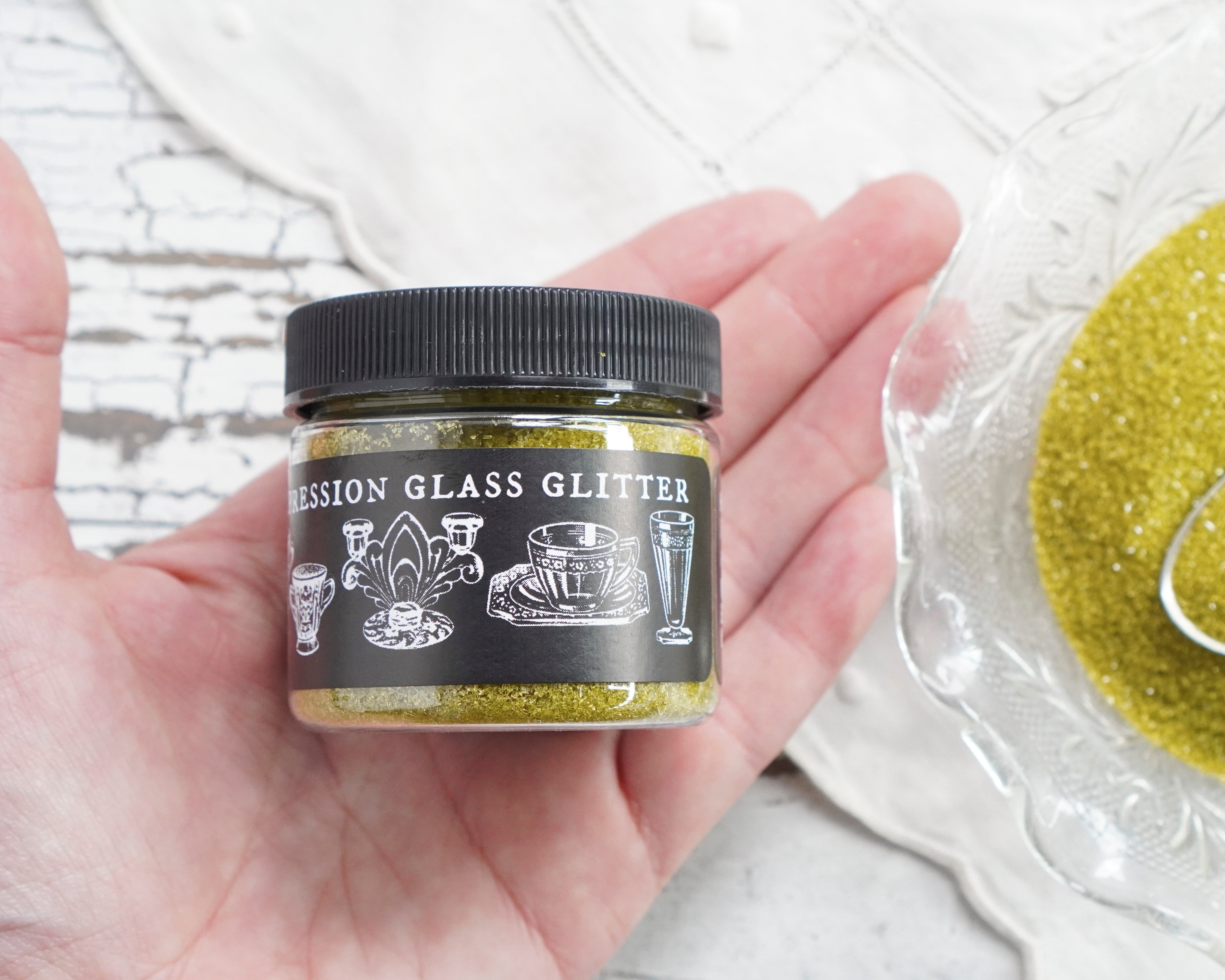 Depression Glass Glitter 2 Oz., Chartreuse Yellow Green