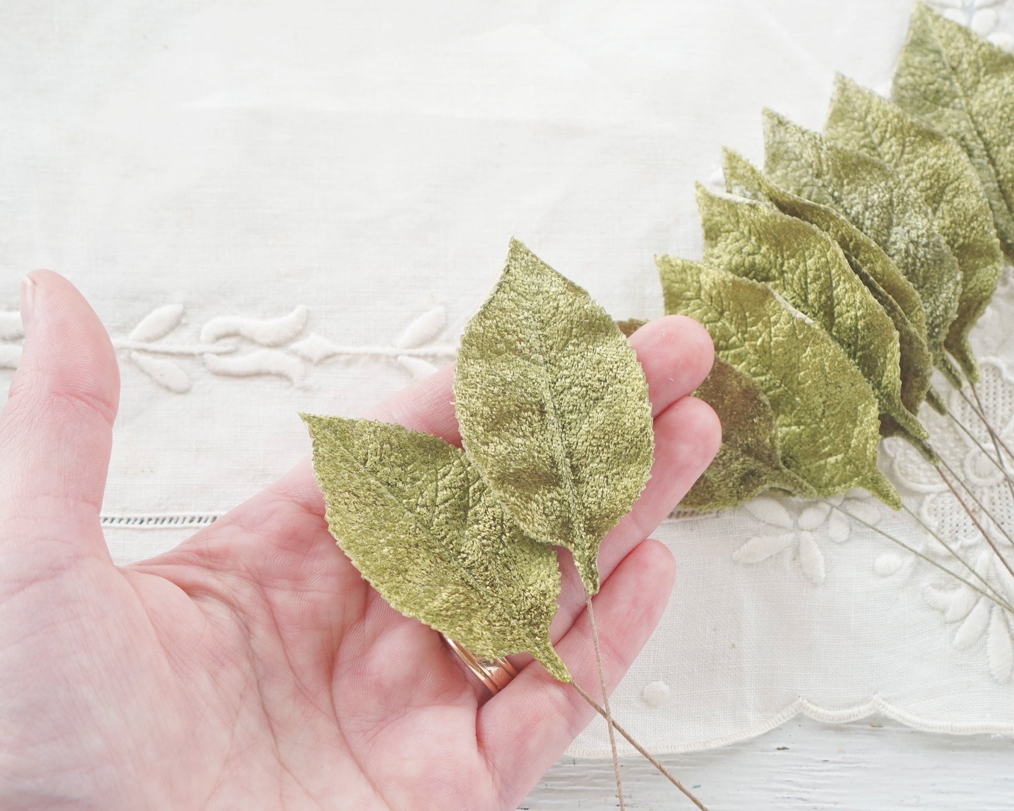 Light Moss Green Velvet Leaves, Large, 10 Pcs.