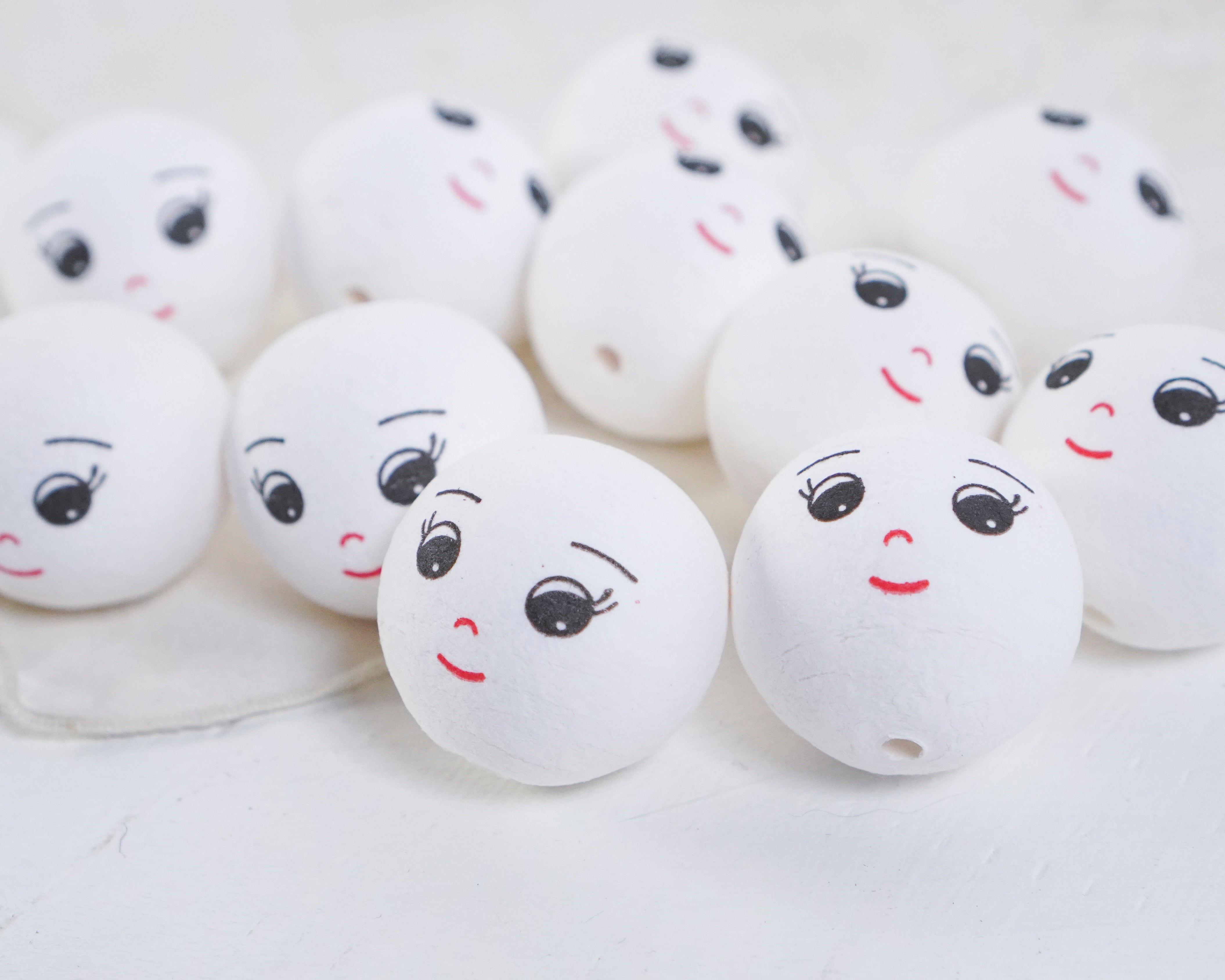 Spun Cotton Heads: DREAMER - 30mm White Doll Heads with Faces, 12 Pcs.