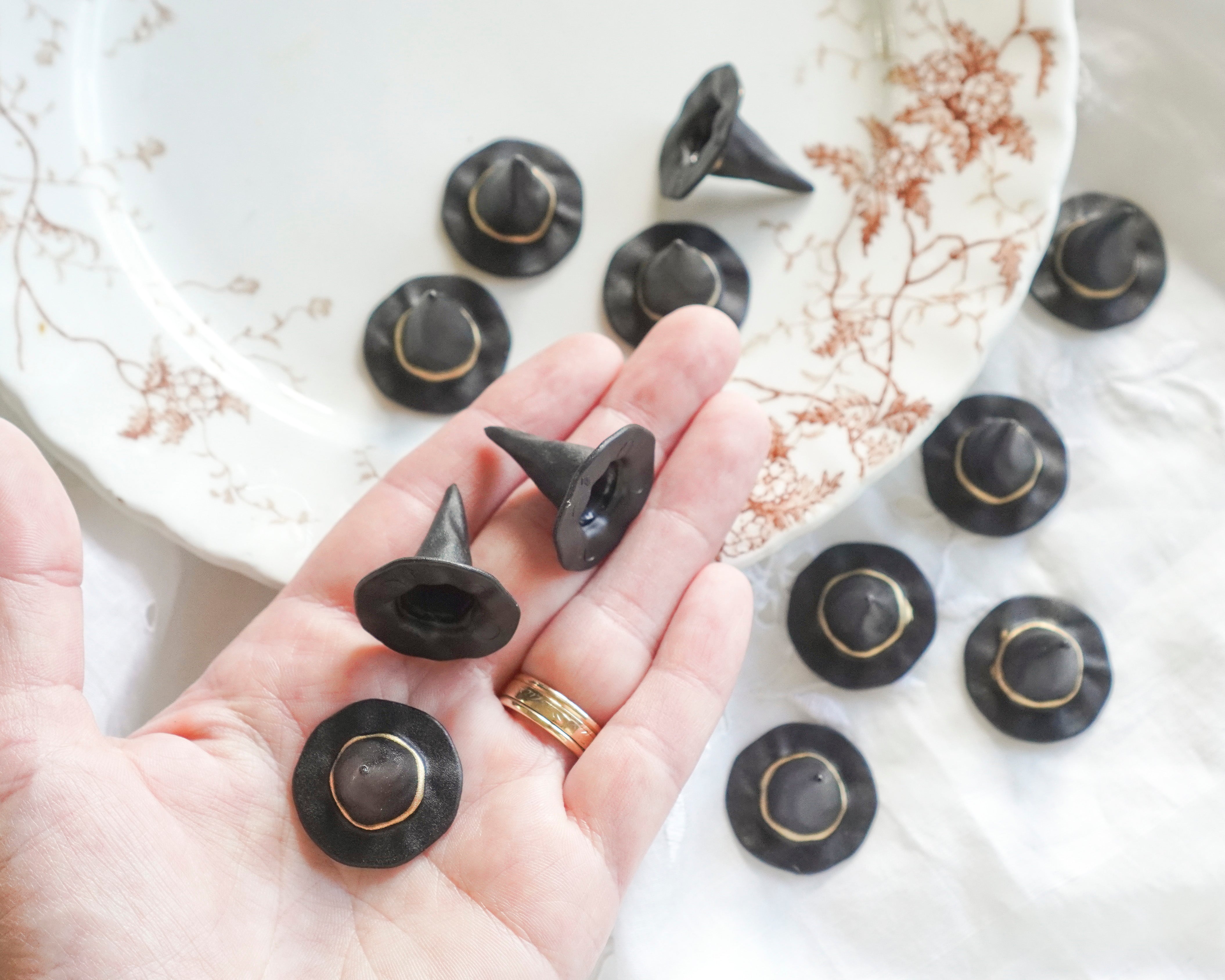 Miniature Witch Hats, 1-Inch Pointy Plastic Craft Hats - 12 Pcs.