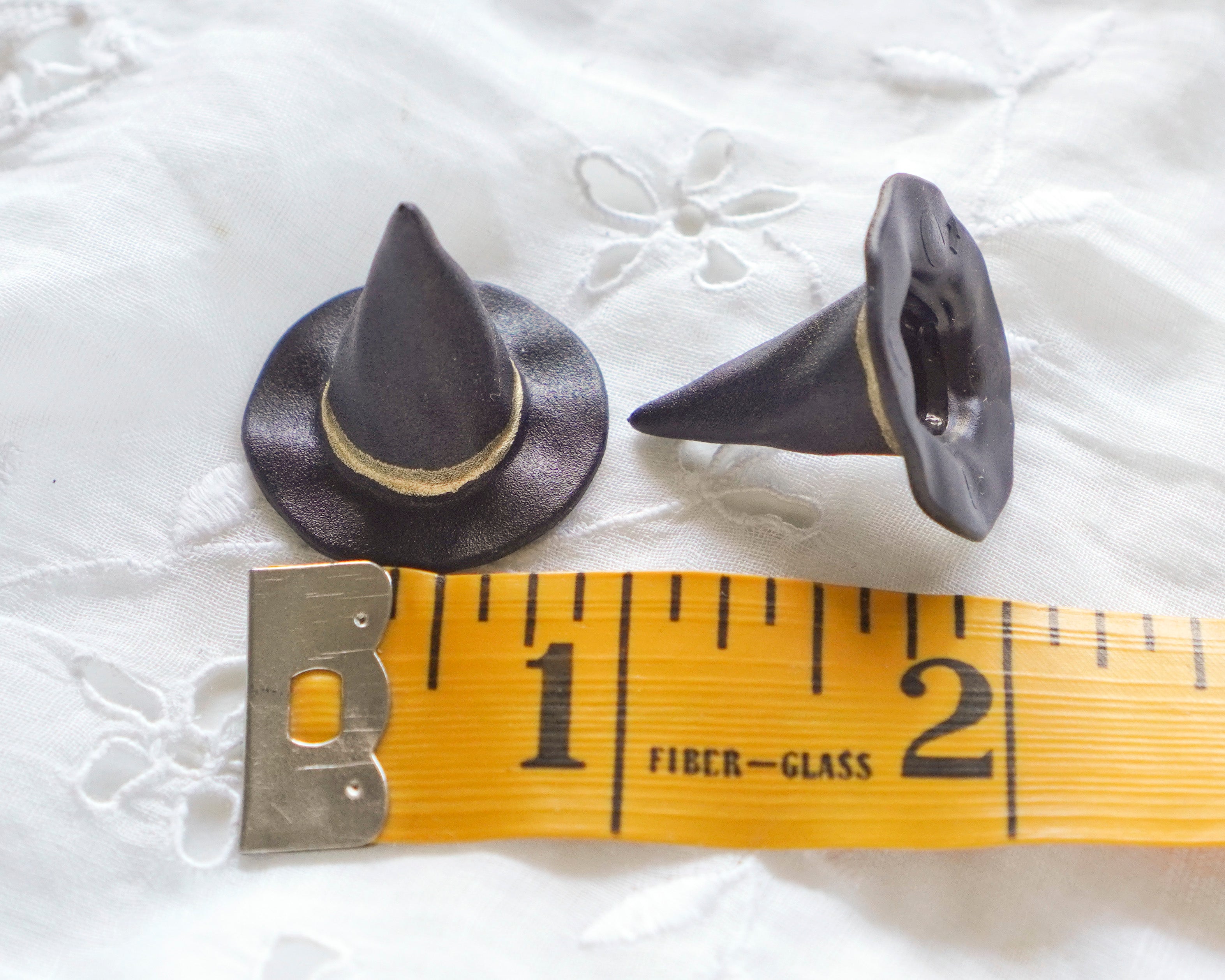Miniature Witch Hats, 1-Inch Pointy Plastic Craft Hats - 12 Pcs.
