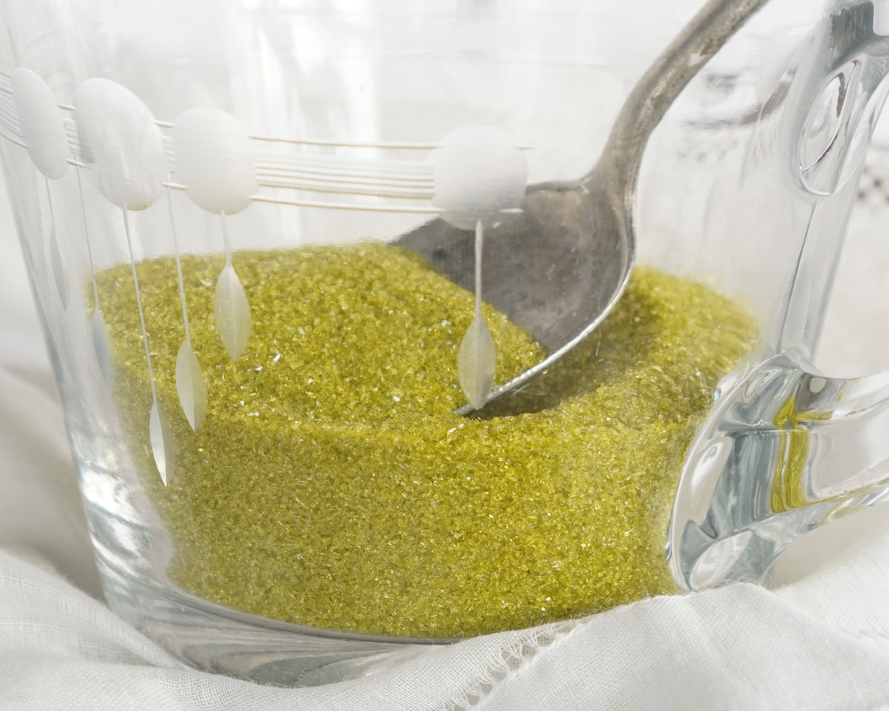 Depression Glass Glitter 2 Oz., Chartreuse Yellow Green