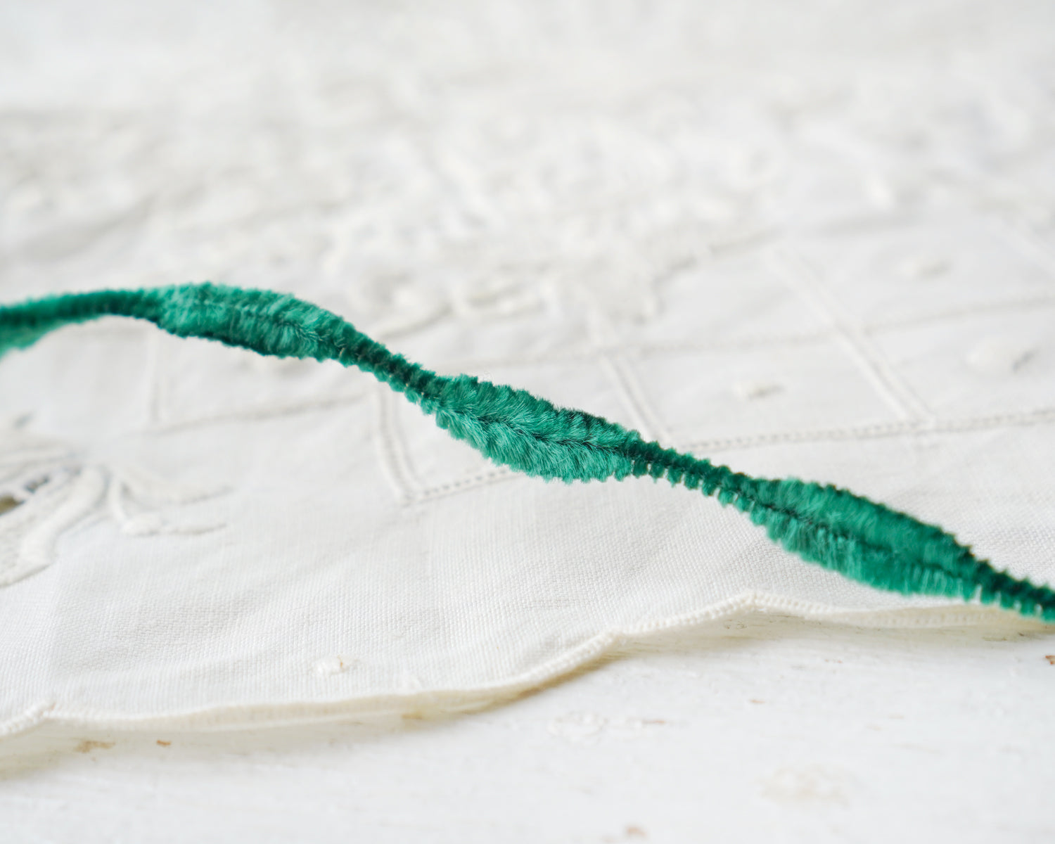 Mini Bump Chenille - Vintage Emerald Green Crushed Velvet Wired Trim, 3 Yds.