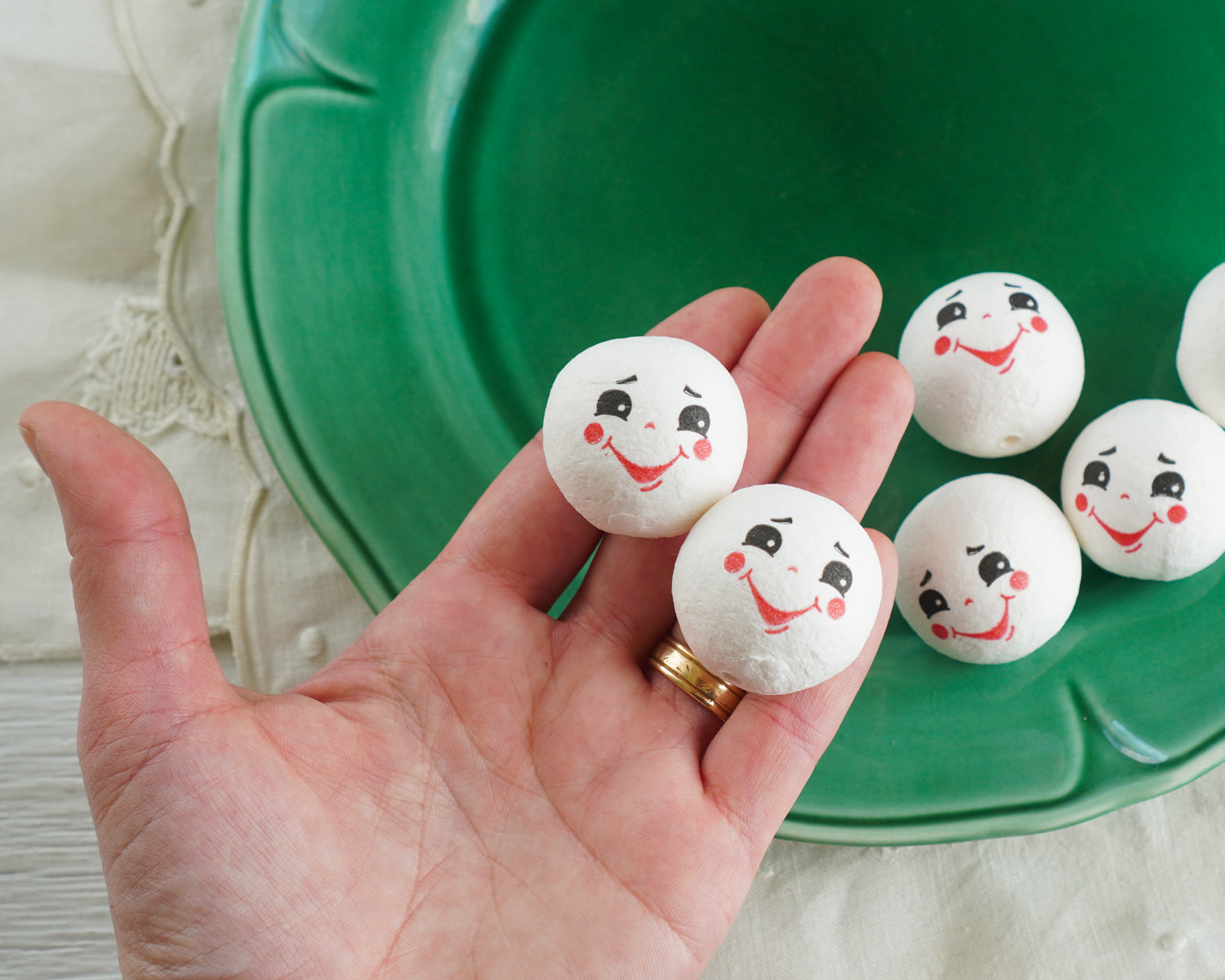Spun Cotton Heads: FROSTY - Vintage-Style Jolly Snowman Heads with Faces, 12 Pcs.