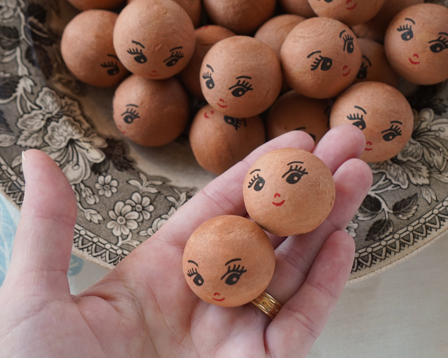 Brown Spun Cotton Heads: CHARM - 30mm Vintage-Style Cotton Doll Heads with Faces, 12 Pcs.