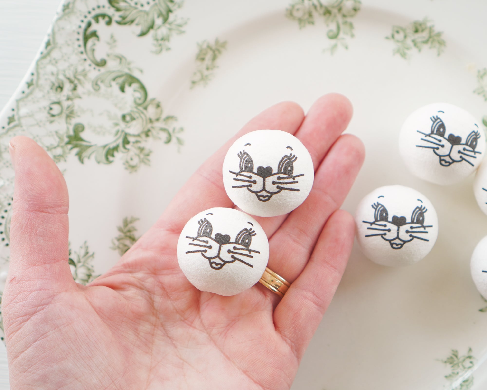 Retro Bunny Heads -30mm Vintage-Style Spun Cotton Heads with Faces, 12 Pcs.