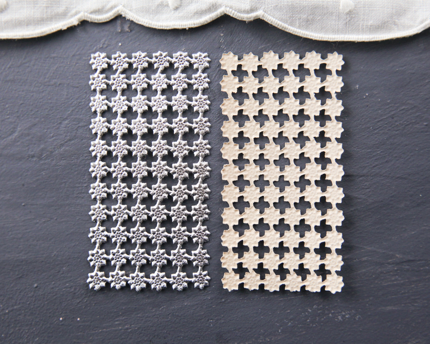 Mini Dresden Stars / Tiny Flowers - Silver, 2 Foiled Paper Sheets