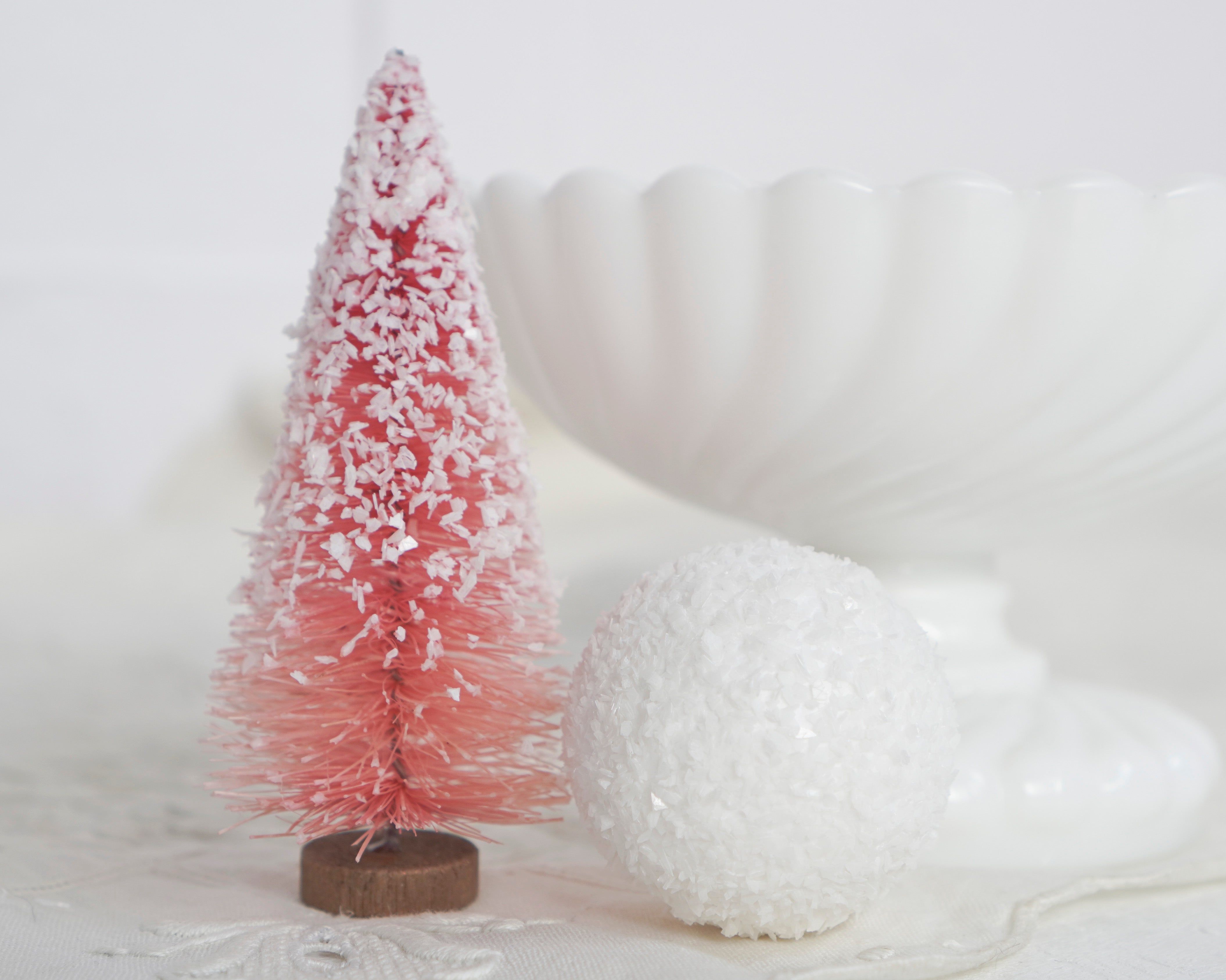 White Glass Glitter, COARSE - Opaque White Snow Effect