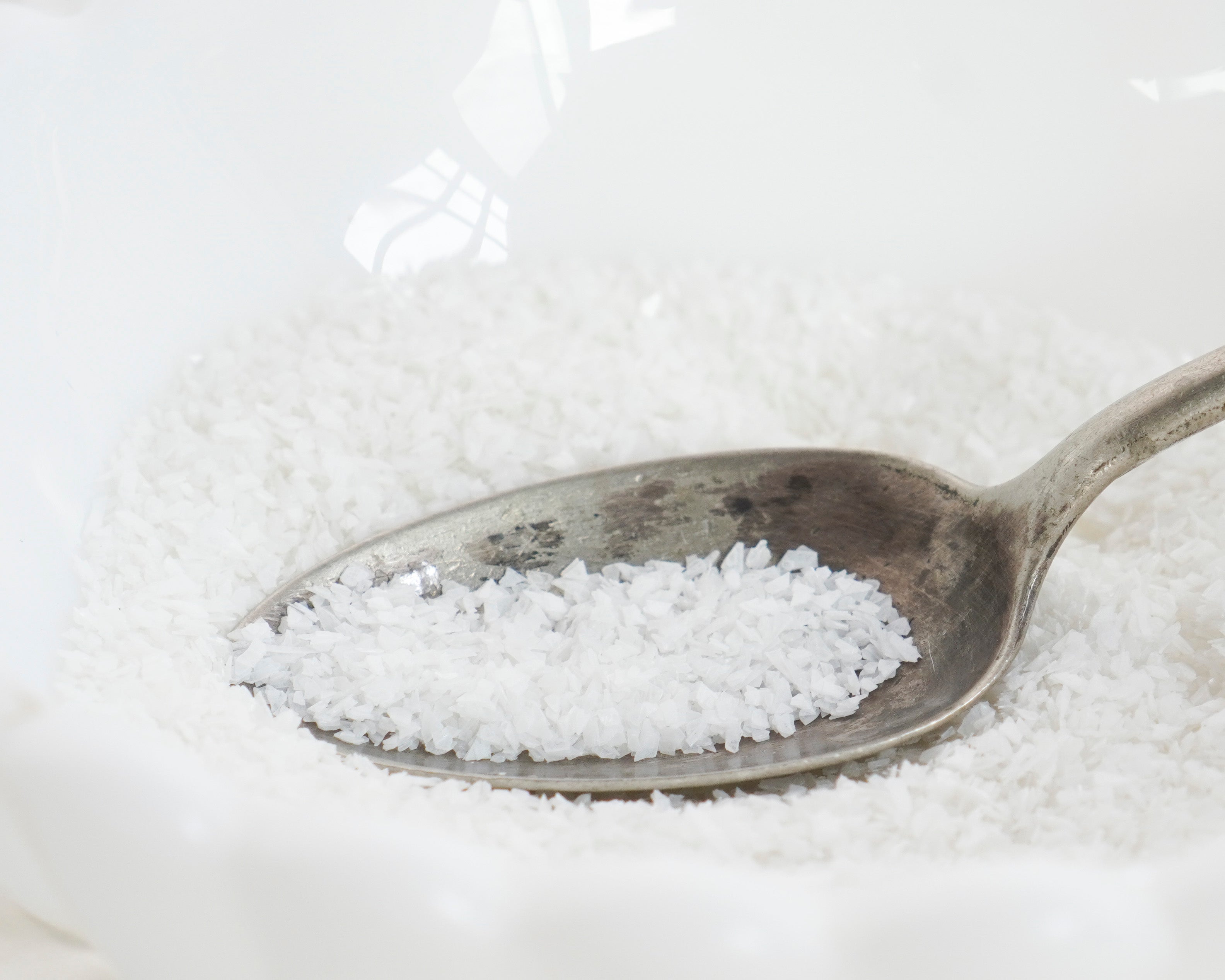 White Glass Glitter, COARSE - Opaque White Snow Effect
