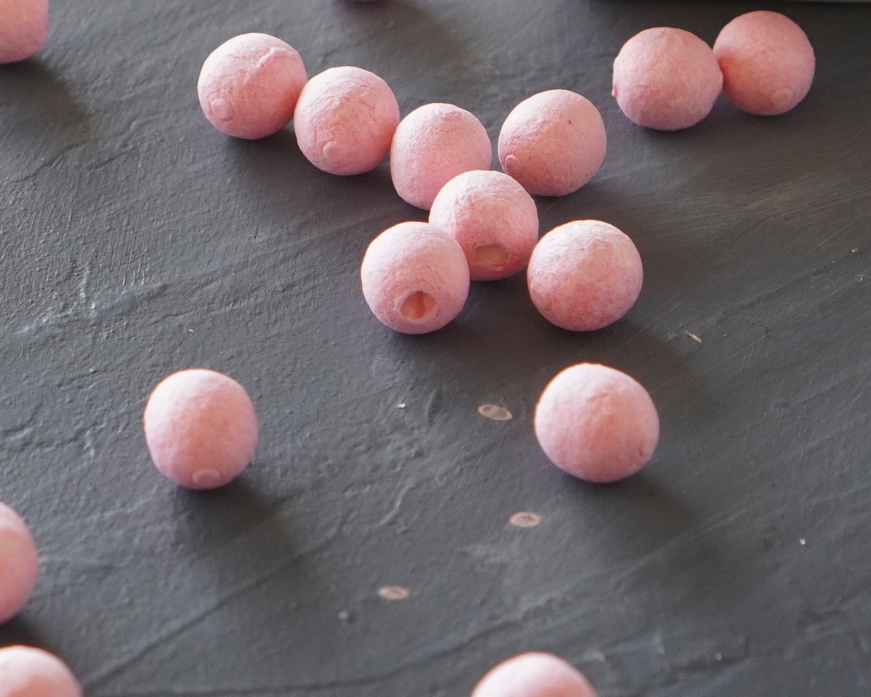 Elf Feet - Pink Tinted Spun Cotton Eggs 12x10mm, 24 Pcs.