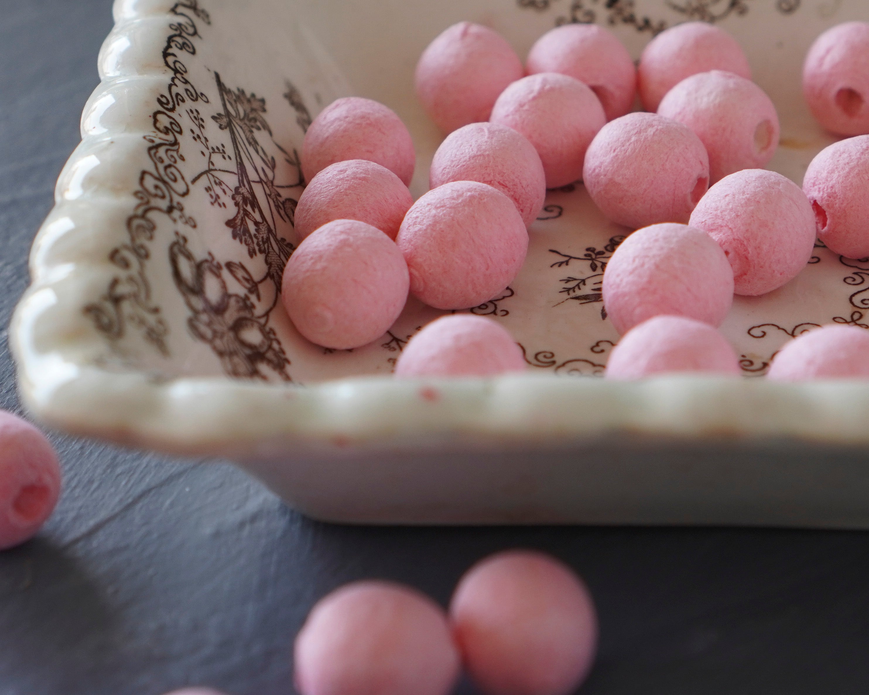 Elf Feet - Pink Tinted Spun Cotton Eggs 12x10mm, 24 Pcs.