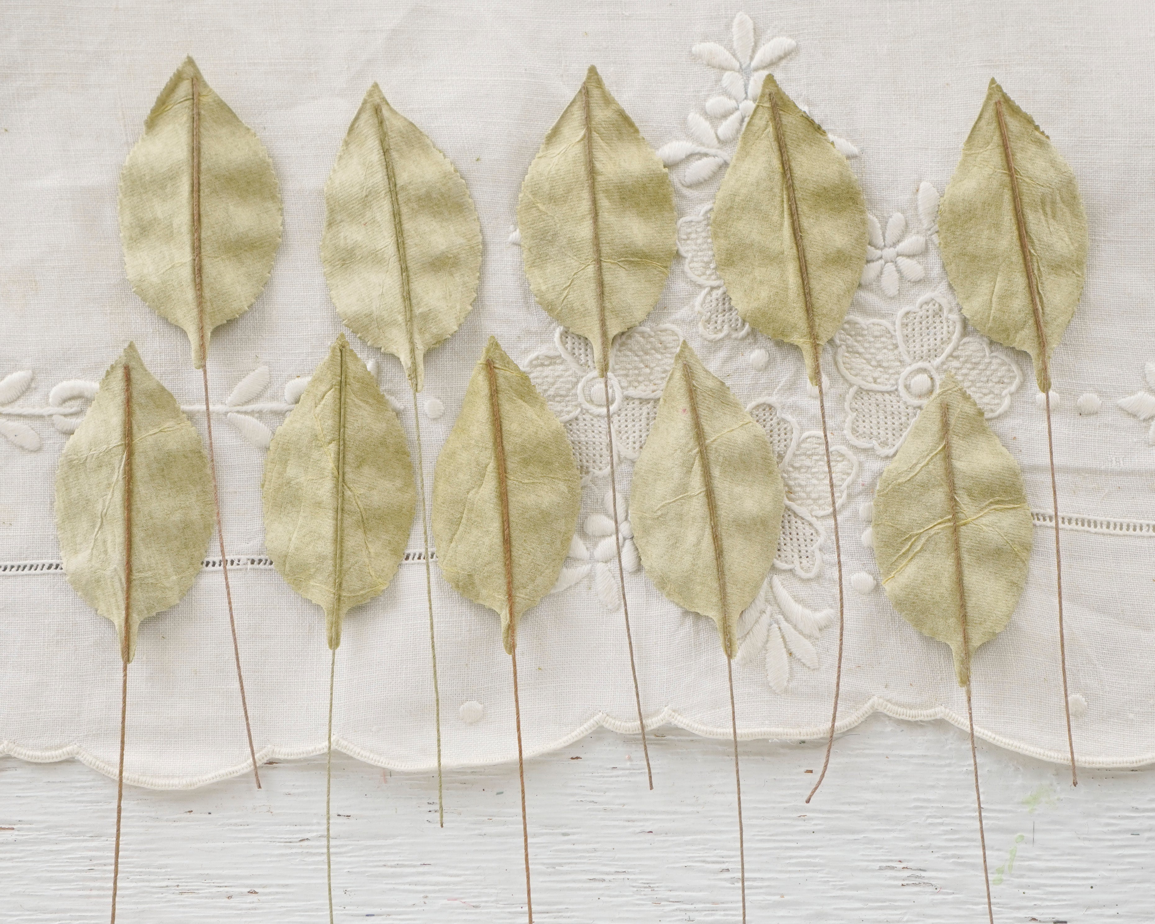 Light Moss Green Velvet Leaves, Large, 10 Pcs.