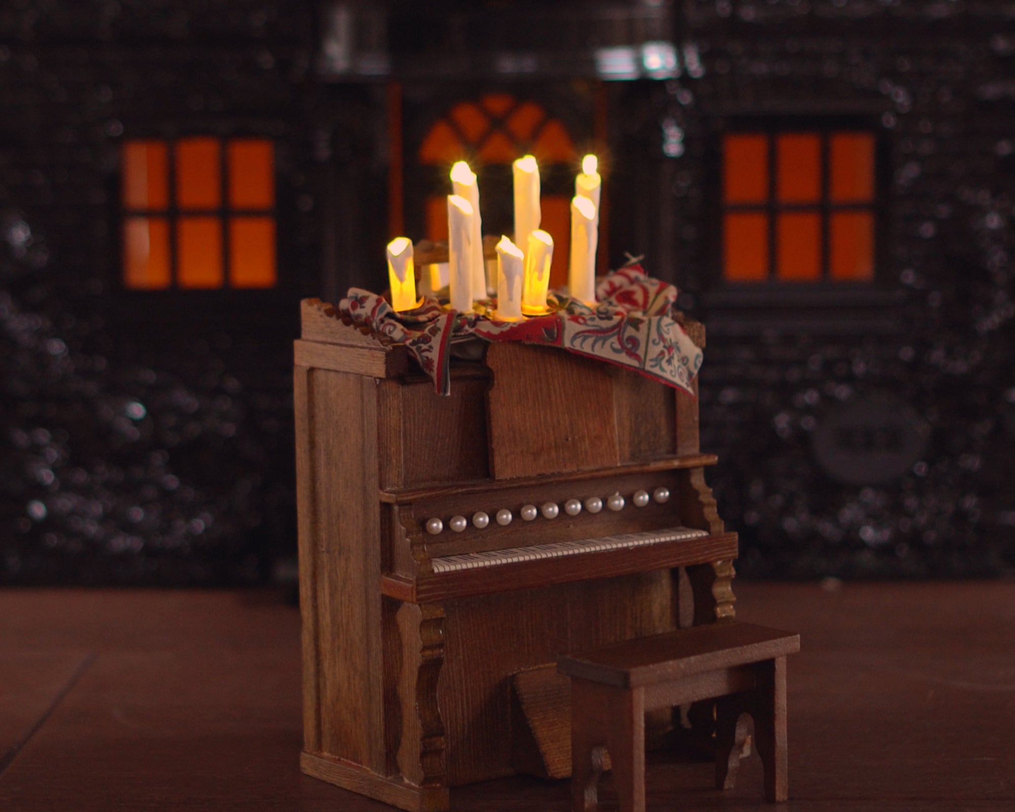 Miniature Dollhouse Candles made from String Lights and Straws