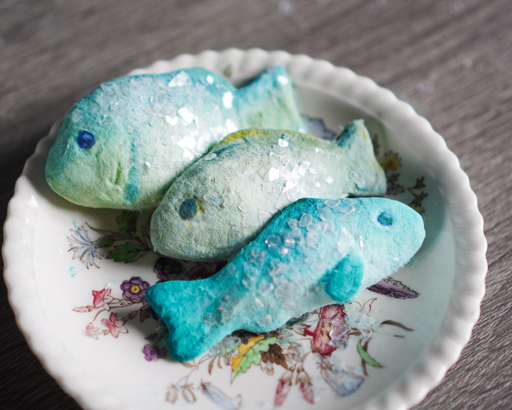 Spun Cotton Tutorial - shimmering fish