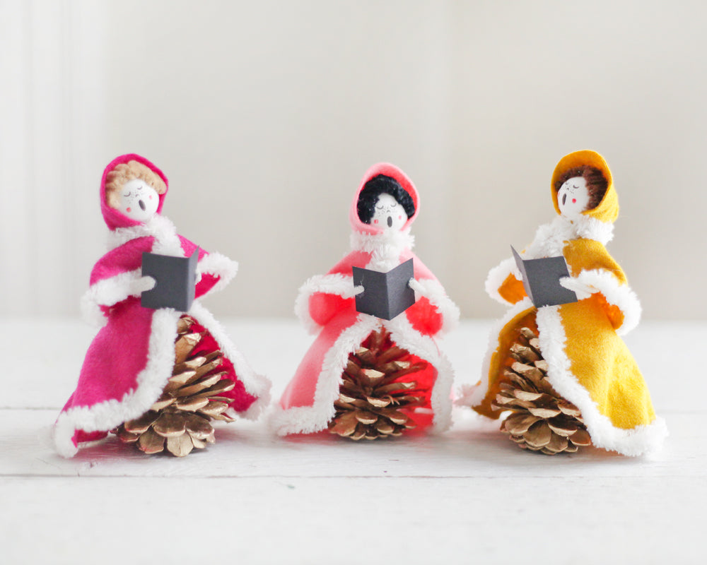 Vintage Craft: Pine Cone and Felt Victorian Carolers