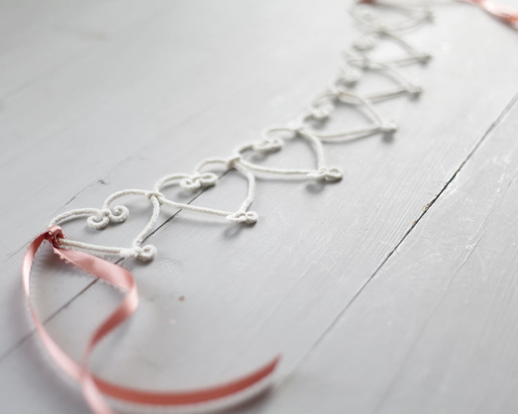 Simple Craft Project: Make a Delightful Pipe Cleaner Heart Garland!