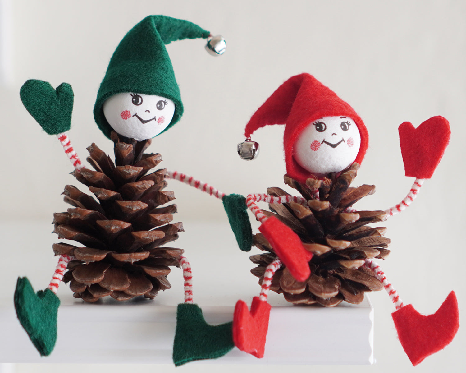 Vintage Christmas Pine Cone Pixies! Fun DIY Holiday Craft